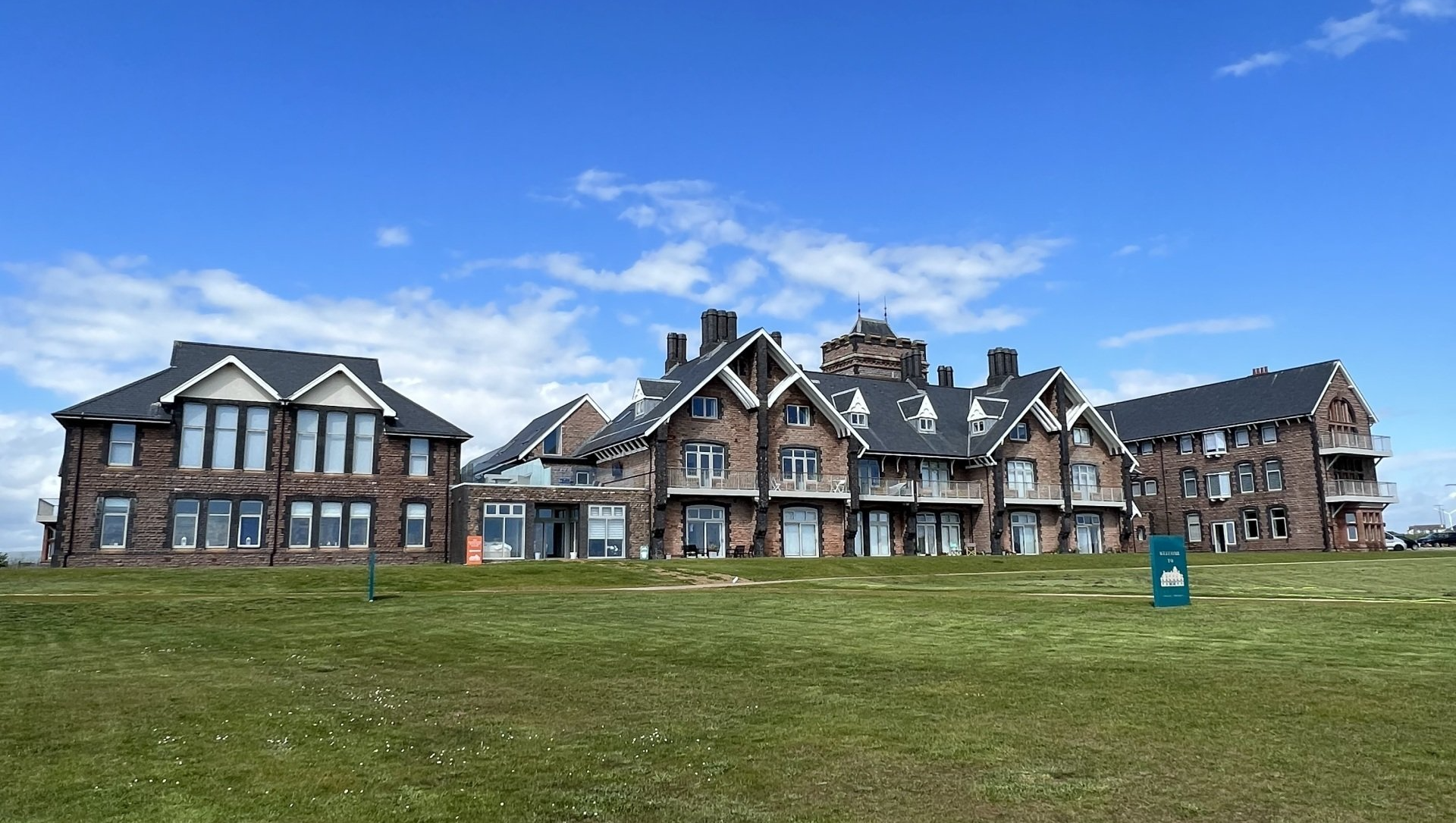 Clean windows on a white house