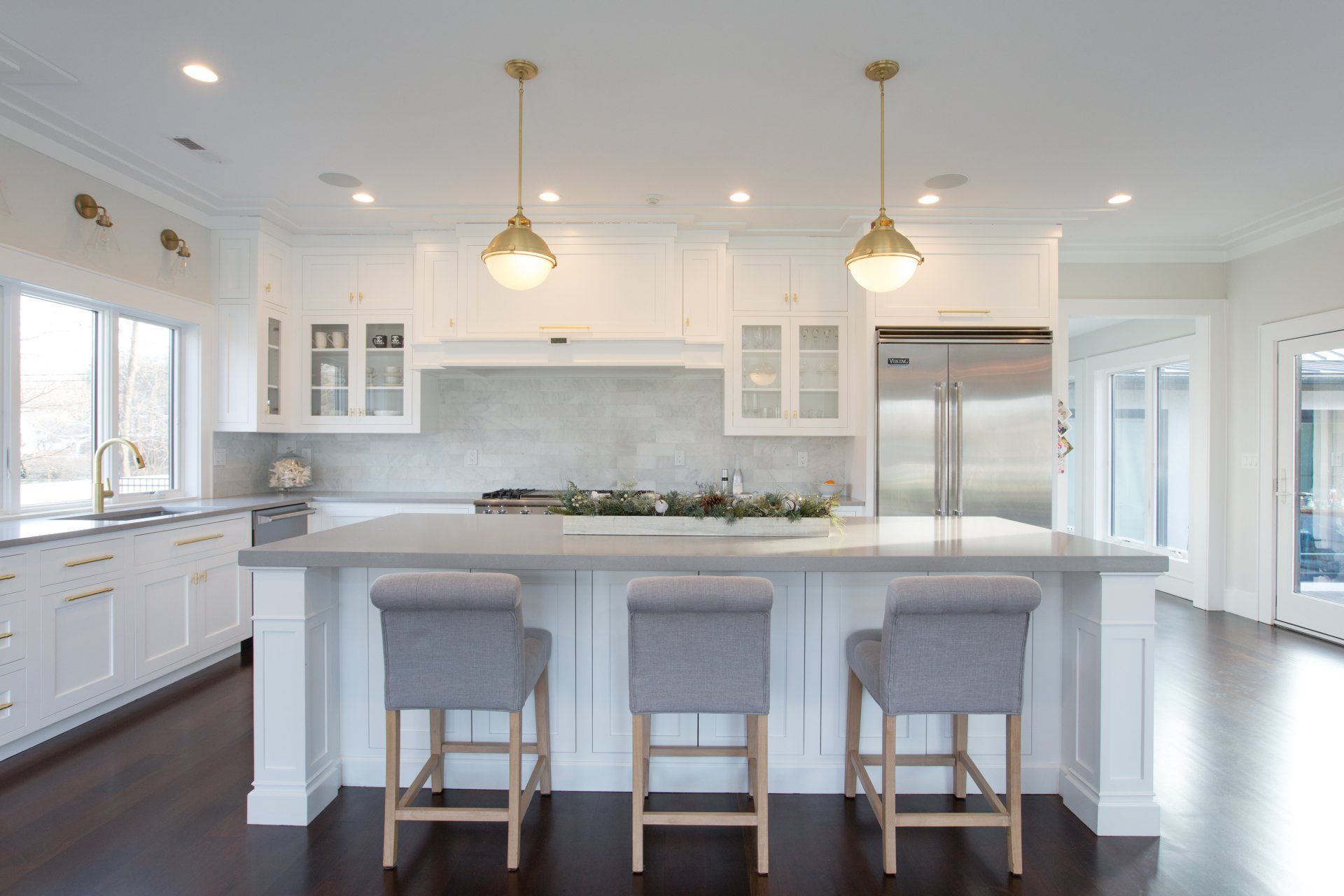 White Kitchen Cabinets | Custom Kitchen Cabinets | Domestic Kitchen Inc.