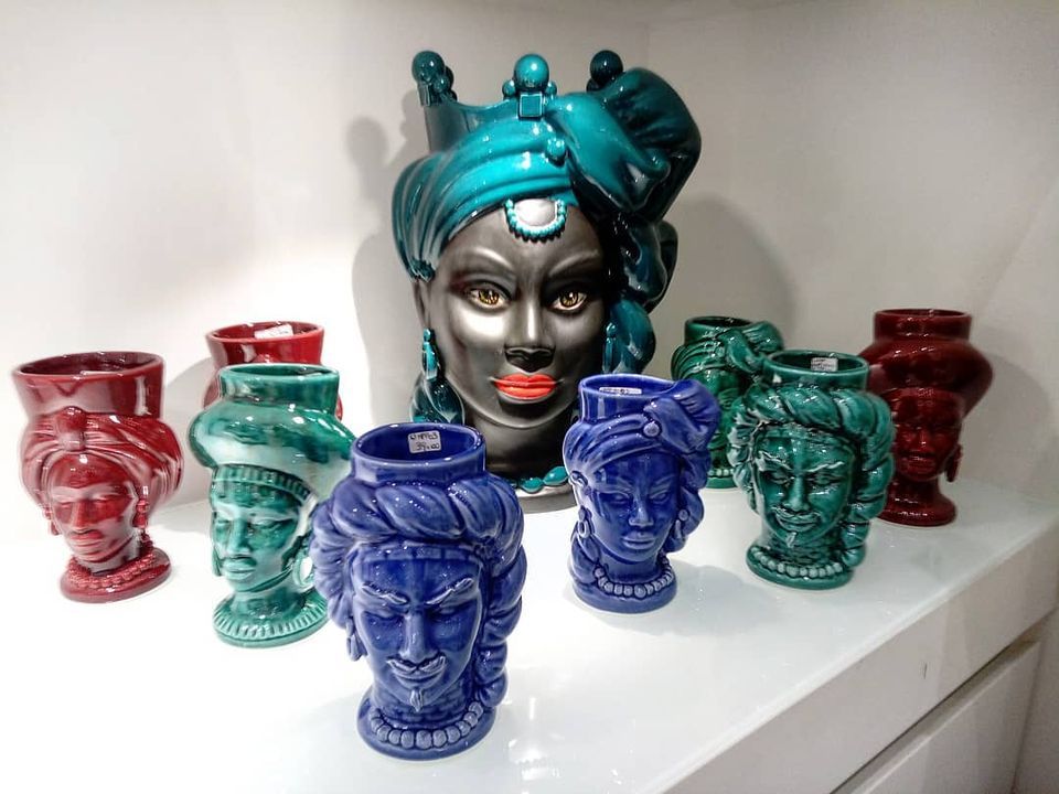 teste di moro in porcellana in vari colori