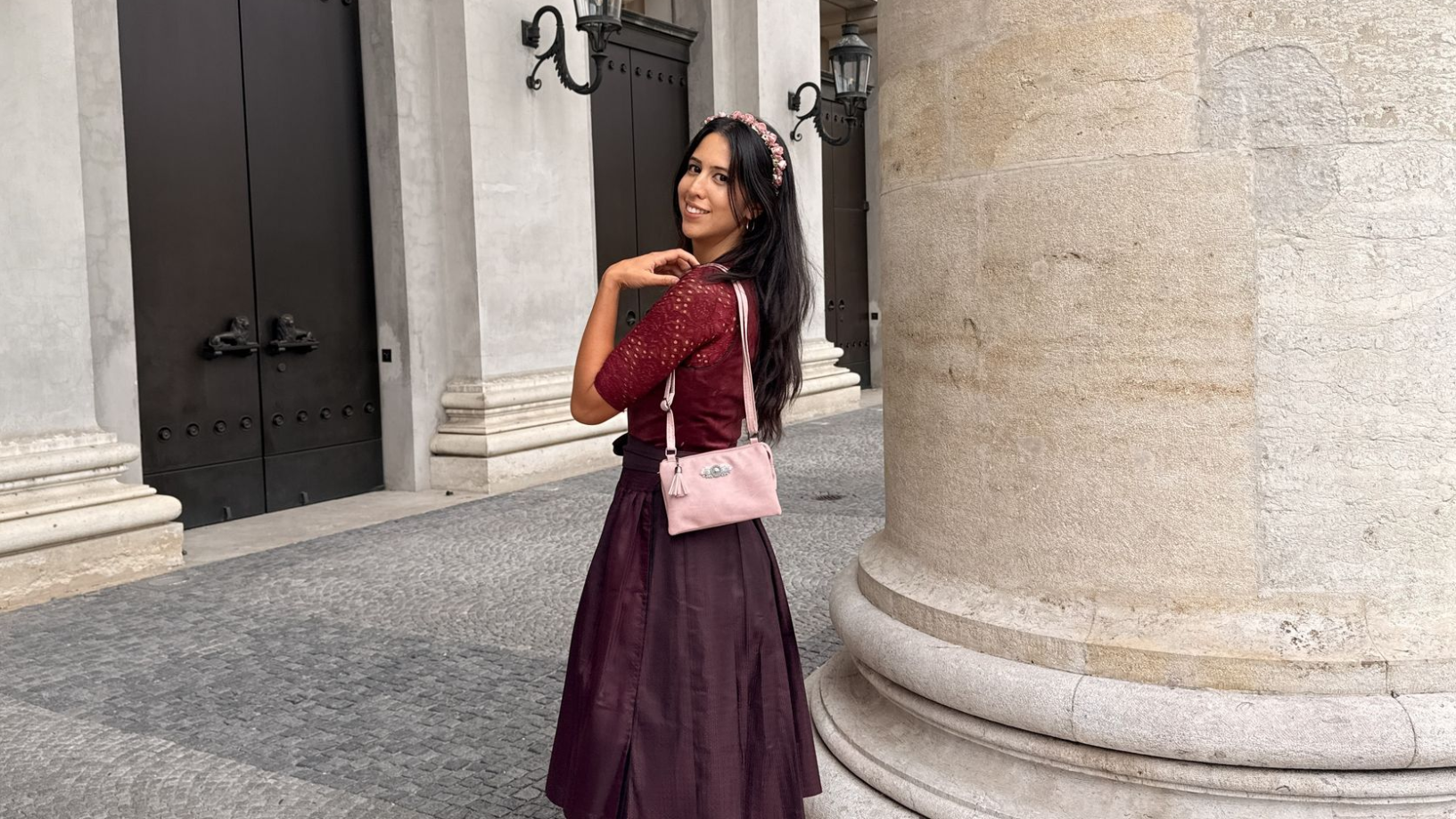 Oktoberfest dirndl outfit