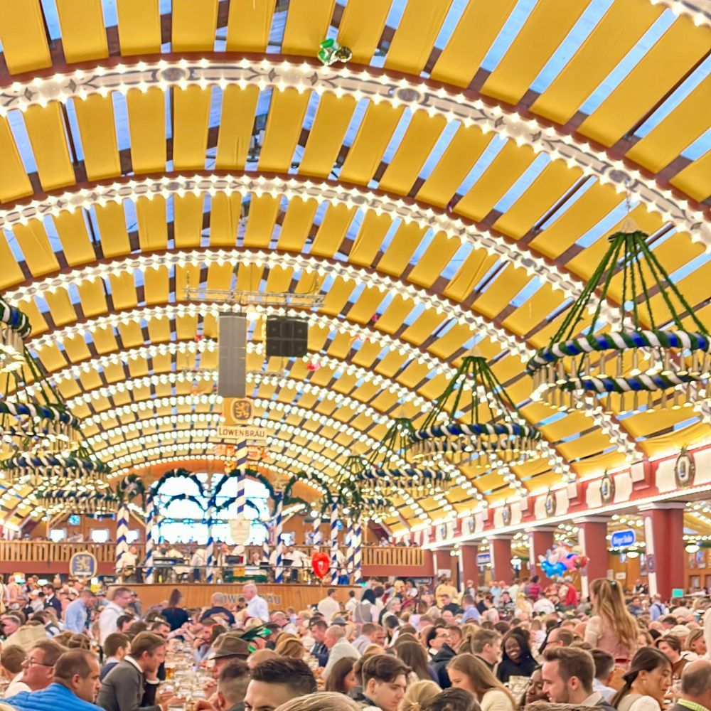 löwenbräu oktoberfest tent inside