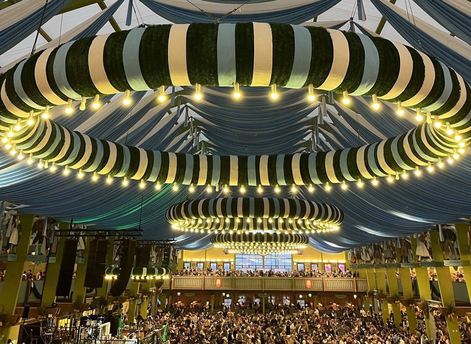 Oktoberfest Tours 2024 incl. Beer Tent Reservation