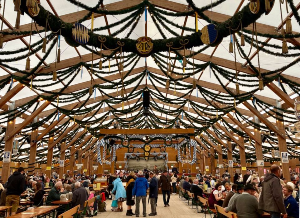 Old Oktoberfest 2023 - Festzelt Tradition