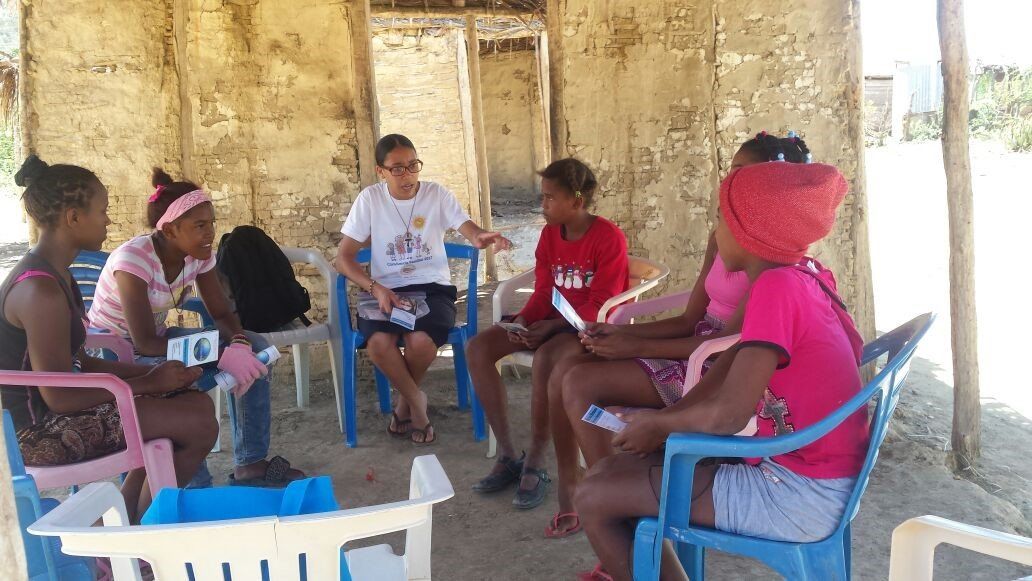 S. teaching the Gospel in Santo Domingo, Dominican Republic.