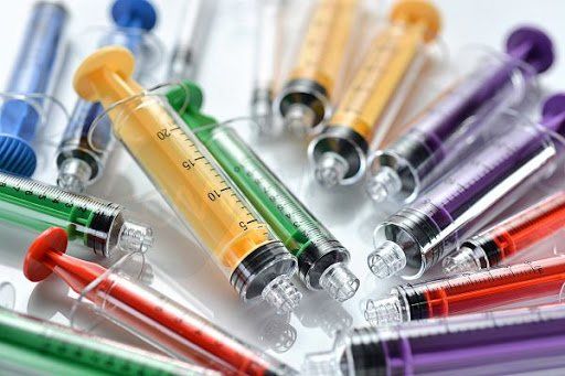 Seringues spécialisées à piston de couleur - Matériel médical 'Angiographie' Maroc Casablanca