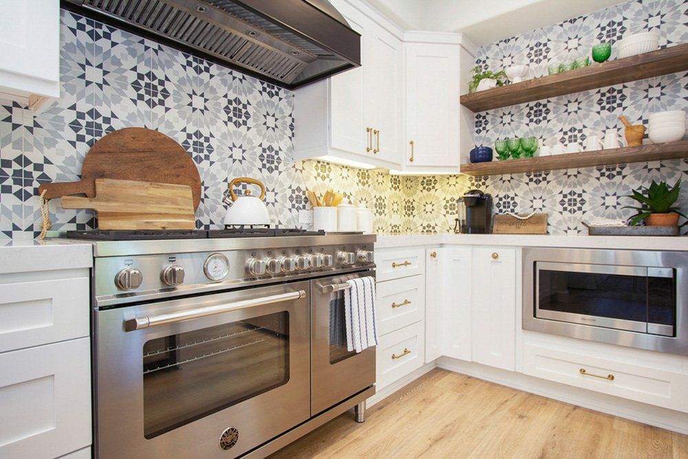 Modern Kitchen with Kitchen Supplies — Naples, FL — Antis Media