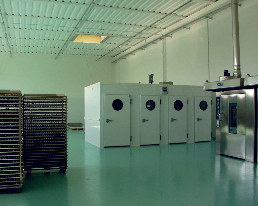 Dough proving chamber