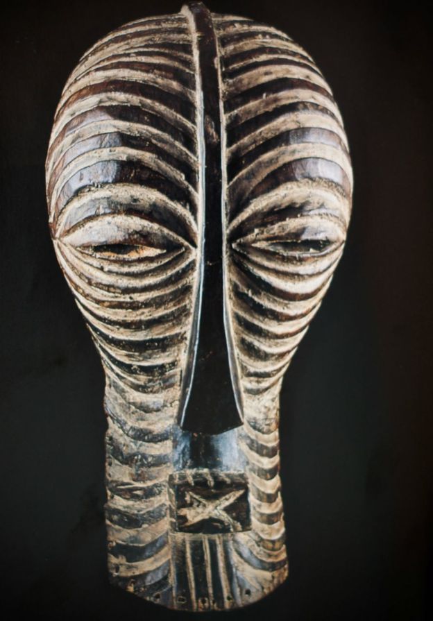 This Songye mask originates from the Democratic Republic of Congo