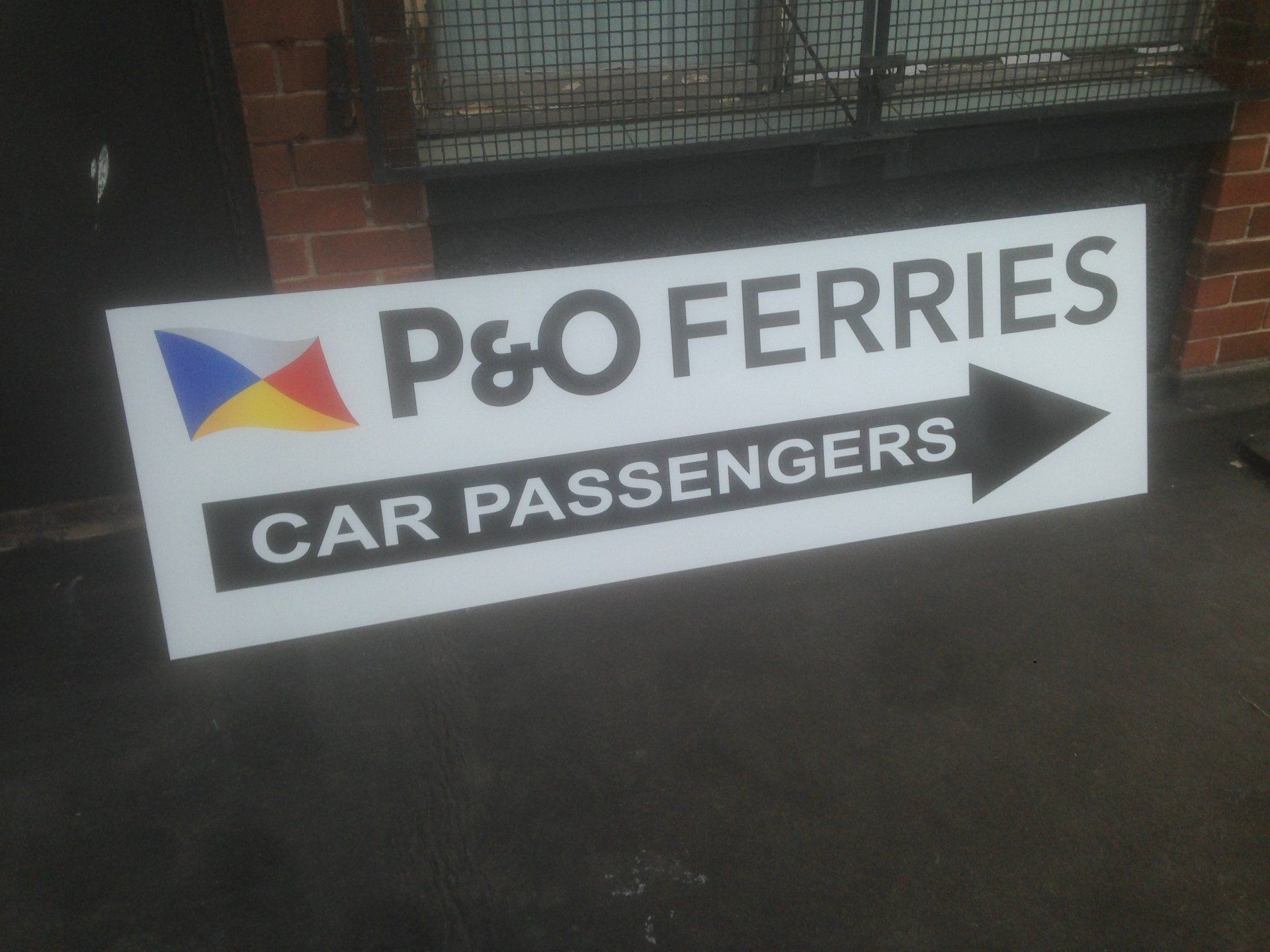 SHOP & MAIN SIGNS 16