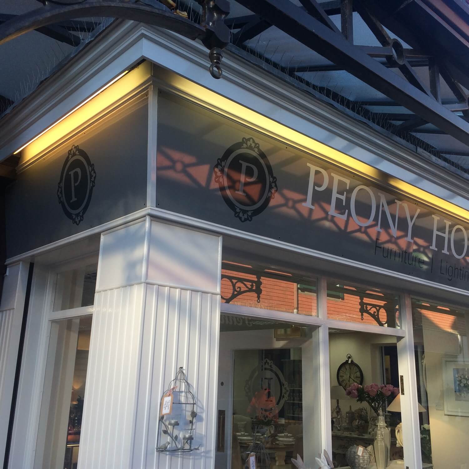 SHOP & MAIN SIGNS 15