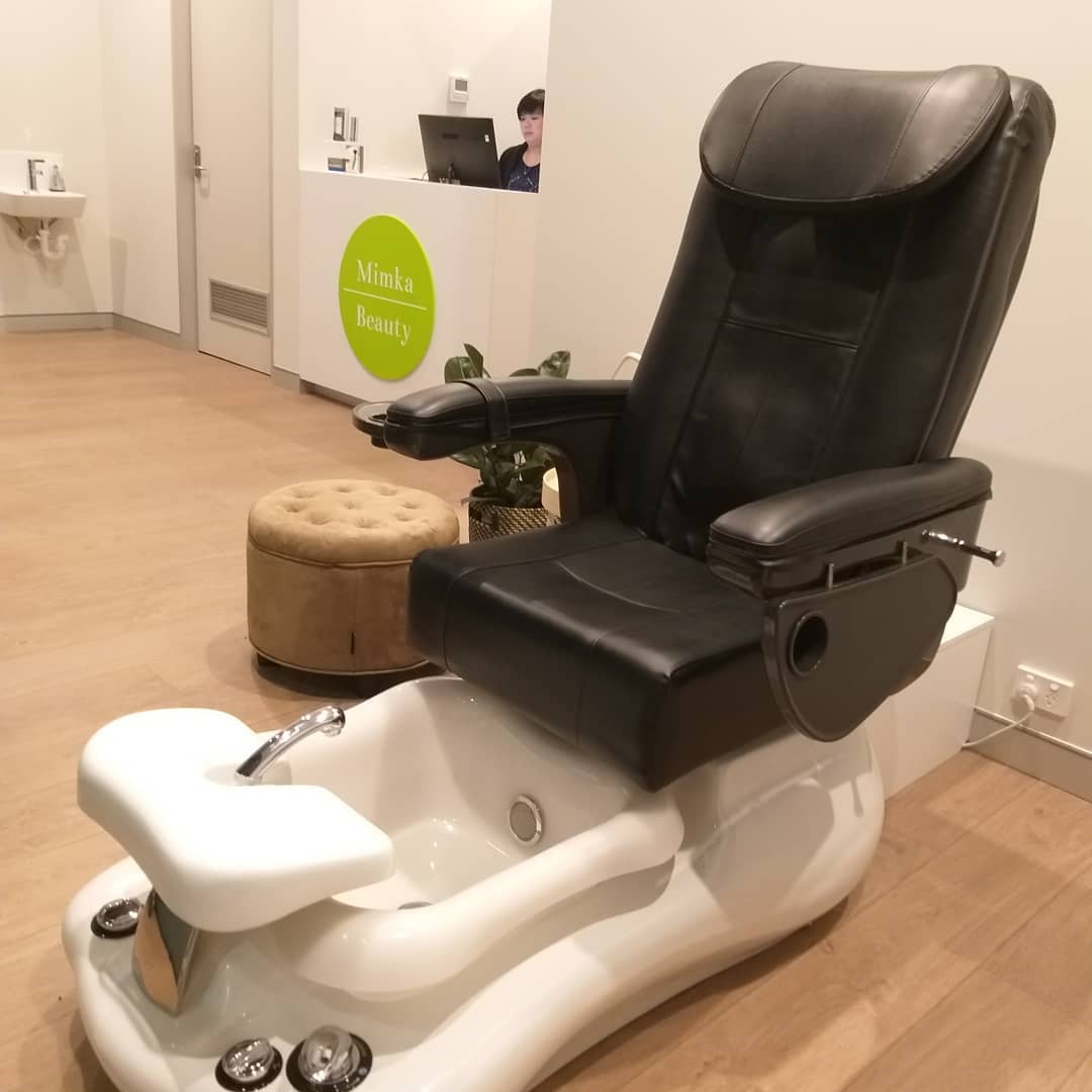 pedicure chair