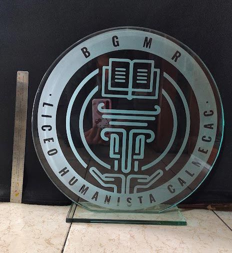 Artículos promocionales y piezas de premiación personalizadas