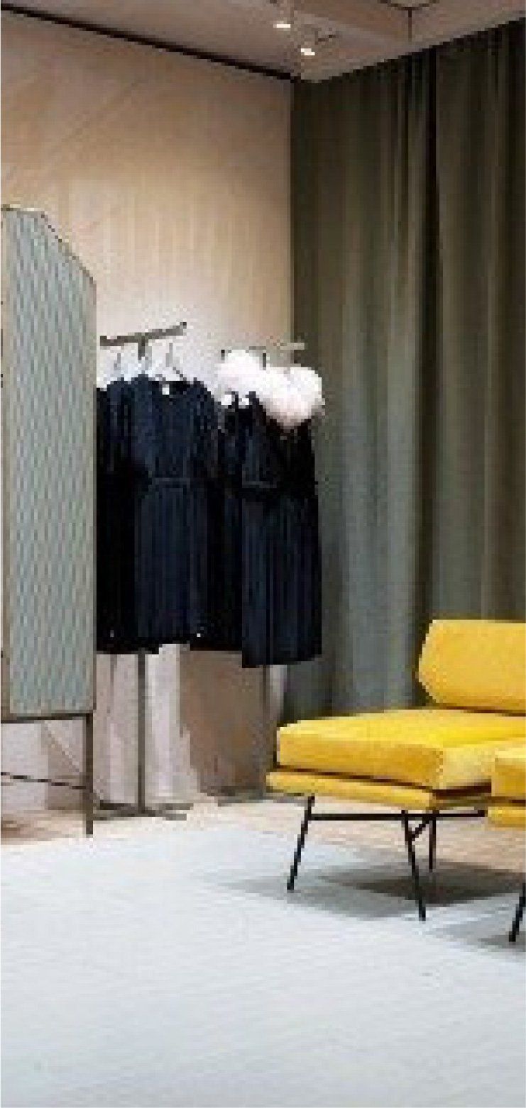 forniture per Max&Co.