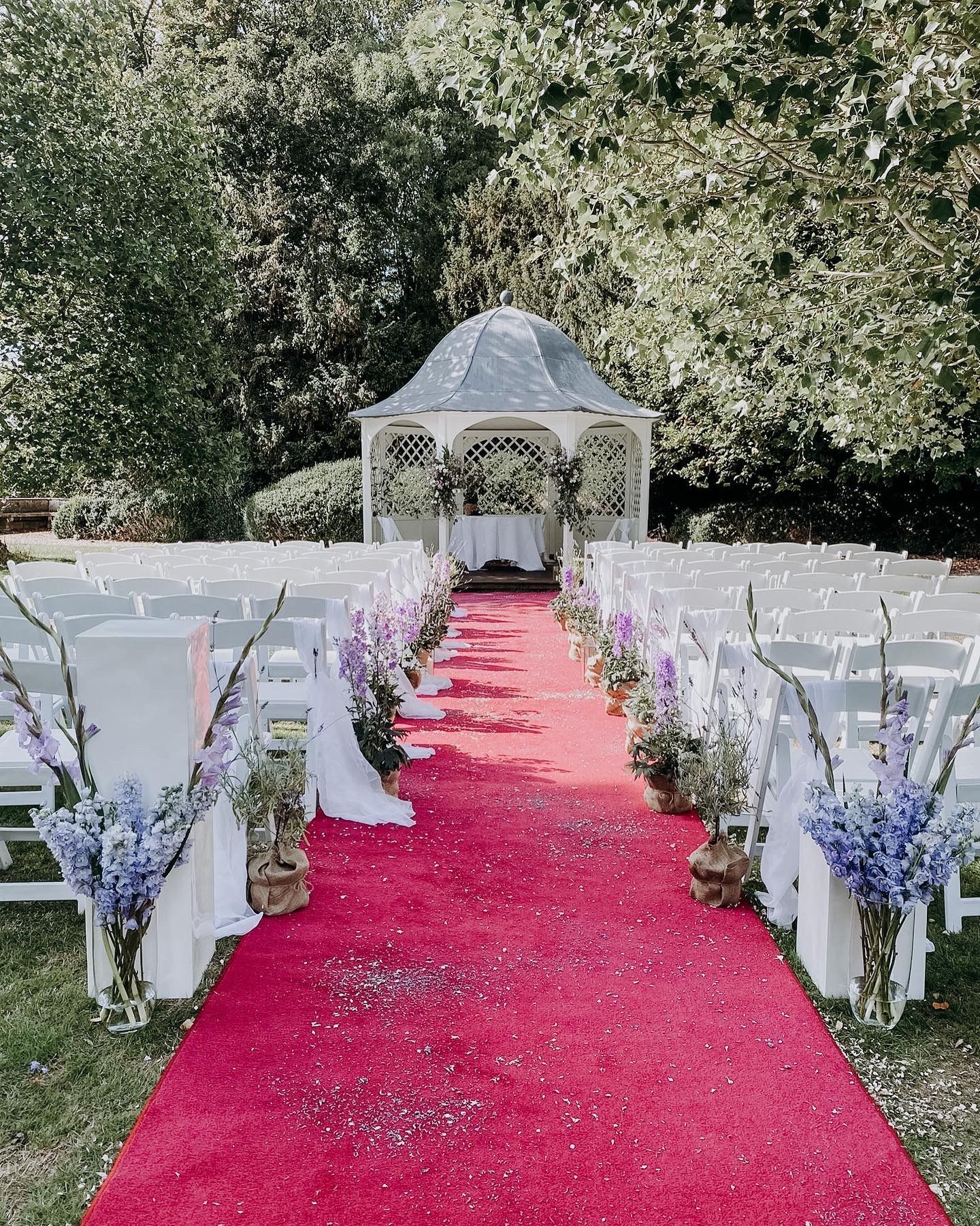 wedding aisle, outdoor wedding ceremony decor