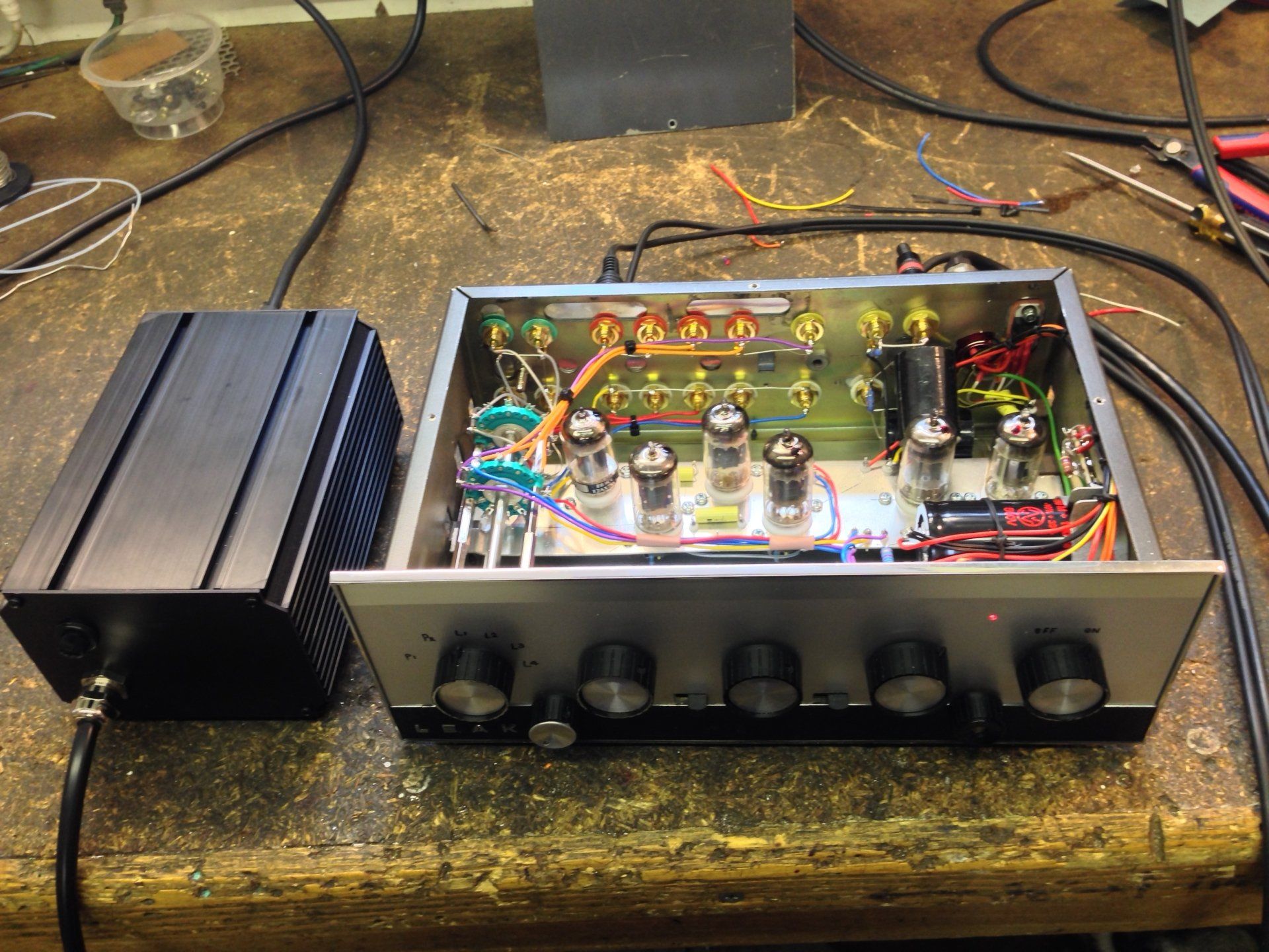 Leak redesigned preamplifier