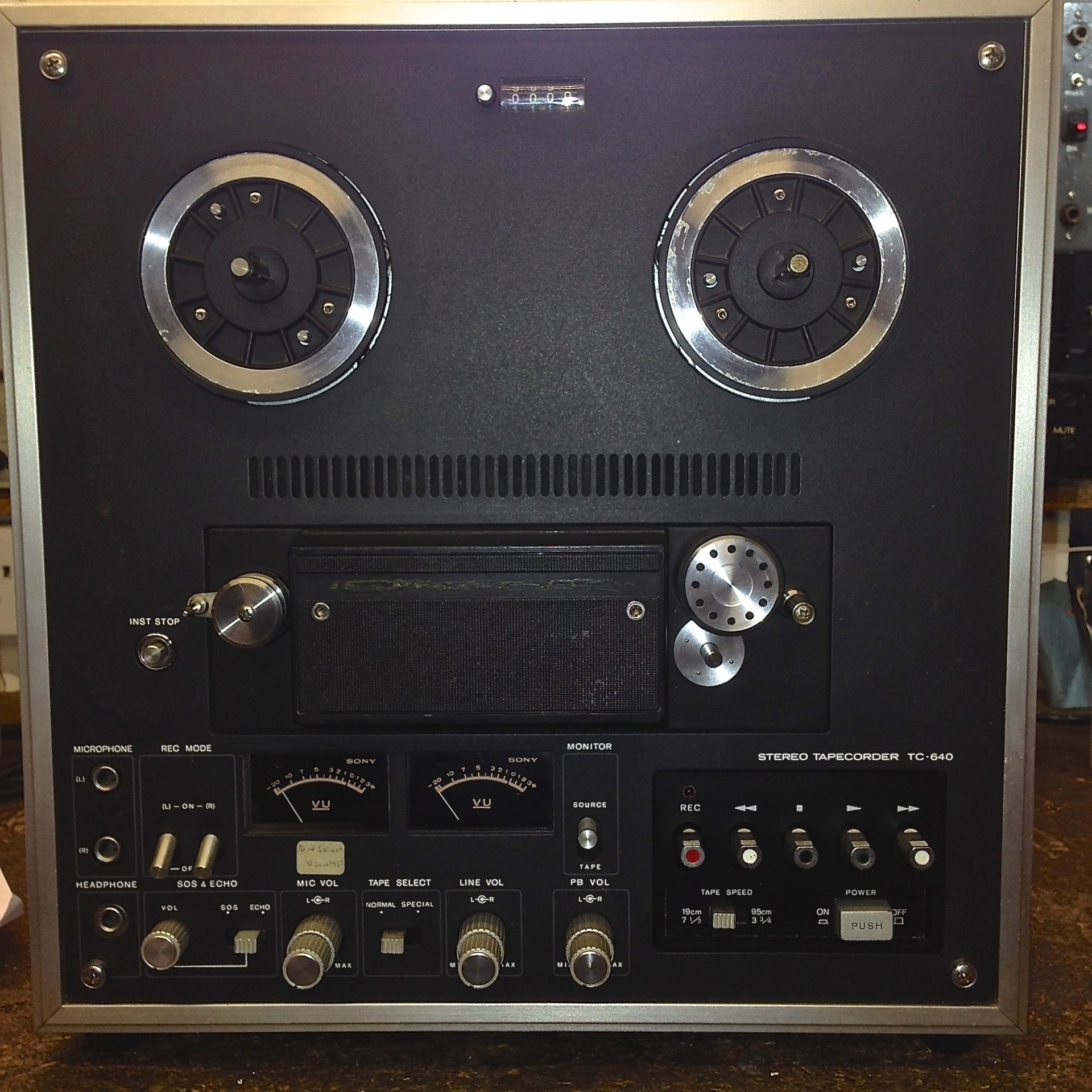 Sony TC-640.