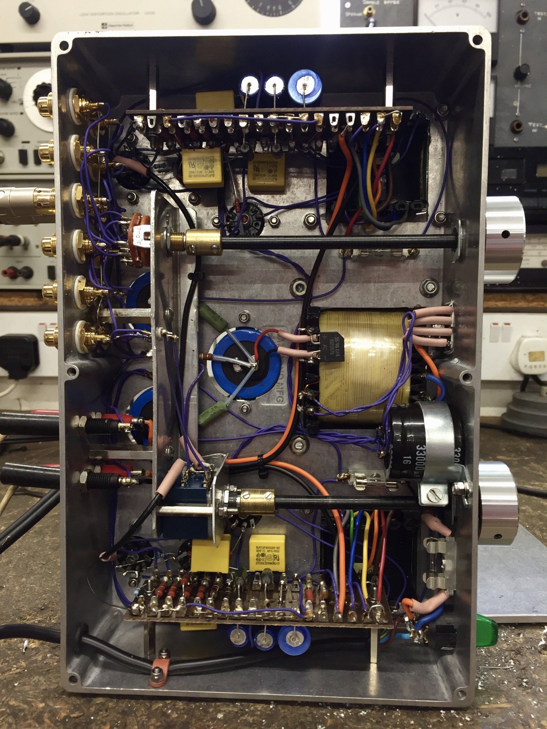 Special valve amplifiers