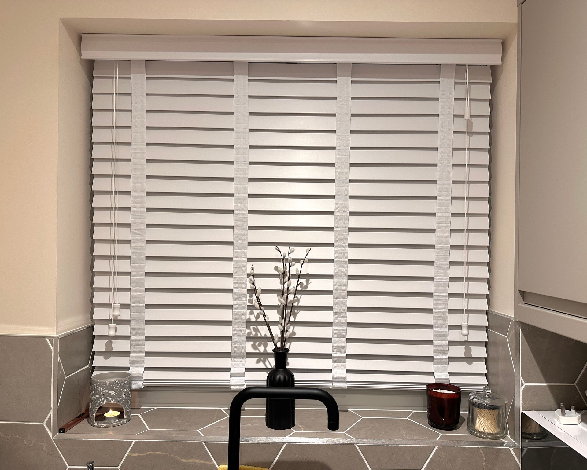 Kitchen blind fitted