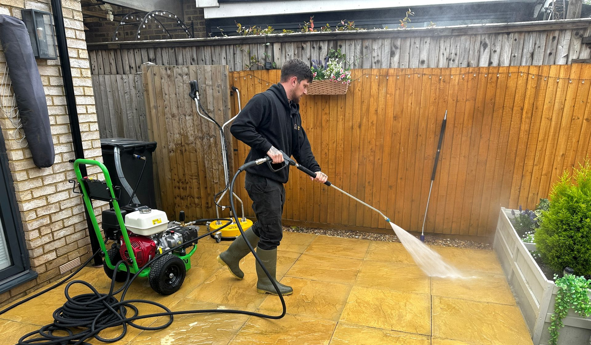 Patio cleaning herts