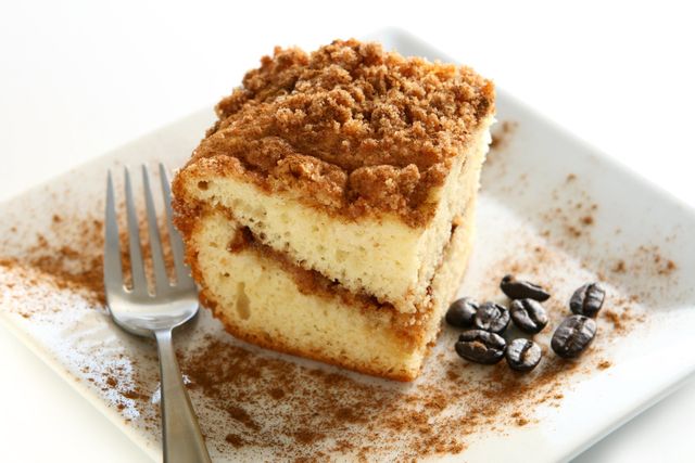 Cinnamon Crumble Breakfast Cake