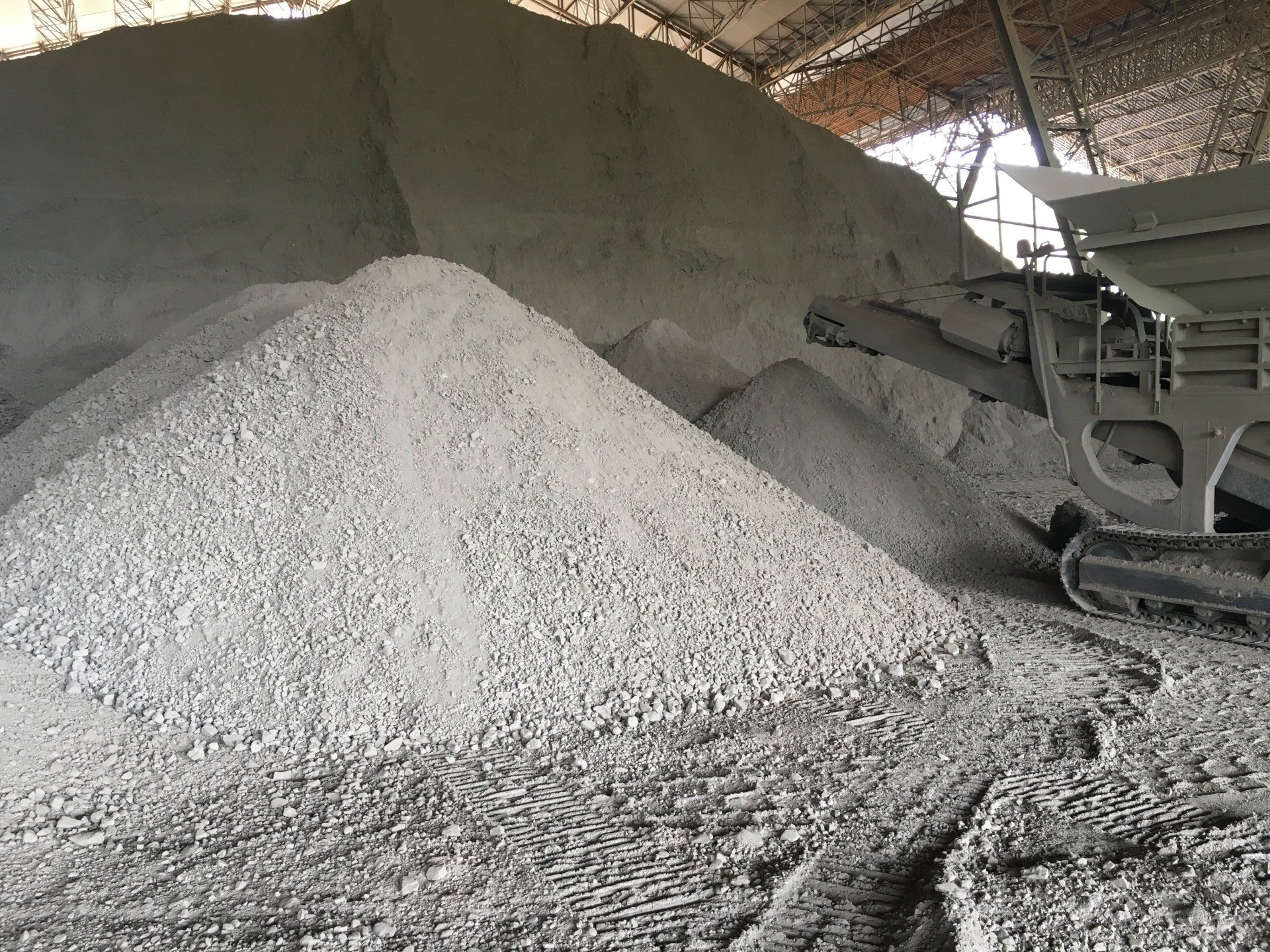 Cumulo di argilla grigia