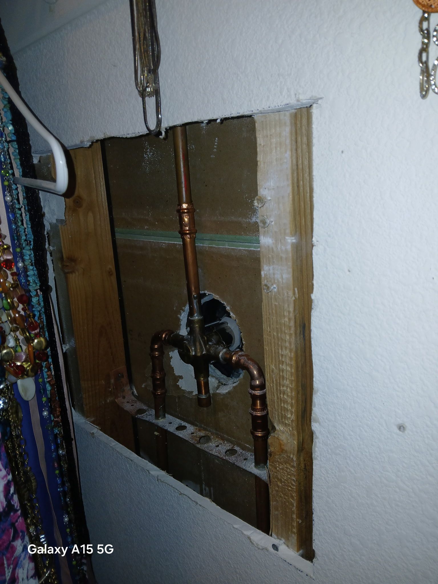 A Good Handyman, Vallejo CA, Benicia CA, Martinez CA, Pacheco CA, Concord CA, Clayton CA, Pleasant Hill CA, Lafayette CA, Orinda CA, Alamo CA, Danville CA, Blackhawk CA, Pinole CA, El Sobrante CA, El Cerrito CA, Fairfield CA, Vacaville CA, American Canyon CA, Walnut Creek CA, Hercules CA, Handyman, Handyman Near me, Vallejo Handyman, Benicia Handyman, Martinez Handyman, Pacheco Handyman, Concord Handyman, Clayton Handyman, Pleasant Hill Handyman, Lafayette Handyman, Orinda Handyman, Alamo Handyman, Danville Handyman, Blackhawk Handyman, Pinole Handyman, El Sobrante Handyman, El Cerrito Handyman, Fairfield Handyman, Vacaville Handyman, American Canyon Handyman, Walnut Creek Handyman, Hercules Handyman, Painter Near Me, Painting, Interior Painting, Paint Baseboards, Paint Trim, Wall Repairs, Wall Patching, Deck Painting, Bathroom Upgrades, Light Plumbing, Plumbing Leak Repair, Replace Bathroom Faucet, Upgrade Bathroom Faucet, Leaky Faucet, Replace Toilets, Replace Toilet, Leaky Toilet, Install New Vanities, Install Grab Bar, Install Safety Bar in Bathtub, Re-Caulk Tub, Re-Caulk Shower, Regrout Tile, Bathroom Fan Installation, Vanity Faucet Installation, Vanity Faucet Replacement, Bathroom Fans, Kitchen Upgrade, Install Garbage Disposal, Replace Garbage Disposal, Repair Leaks Under Sink, Replace Kitchen Faucet, Upgrade Kitchen Faucet, Installing Plumbing Fixtures, Replacing Plumbing Fixture, Light Switch Installation, Outlet Installation, Install Light Dimmers, Handyman Electrical Repairs, Garbage Disposal Installation, Install new Kitchen Appliances, Dishwasher Installation, Stove Installation, Microwave Installation, Oven Installation, Install Light Fixtures, Ceiling Fan Installation, Light Switch Installation, Outlet Installation, Exterior House Upgrades, Decks Repairs, Deck Maintenance, Deck Re-Staining, Fence Repairs, Fence Re-Staining, Sidewalk Crack Repair, Driveway Crack Repair, Locking Mailbox Installation, janitorial services, cleaning services, housekeeping, maid services, commercial cleaning, office cleaning, junk hauling near me, junk removal near me, commercial junk hauling, commercial box hauling, graffiti cleanup, graffiti mirror removal, graffiti mirror replacement