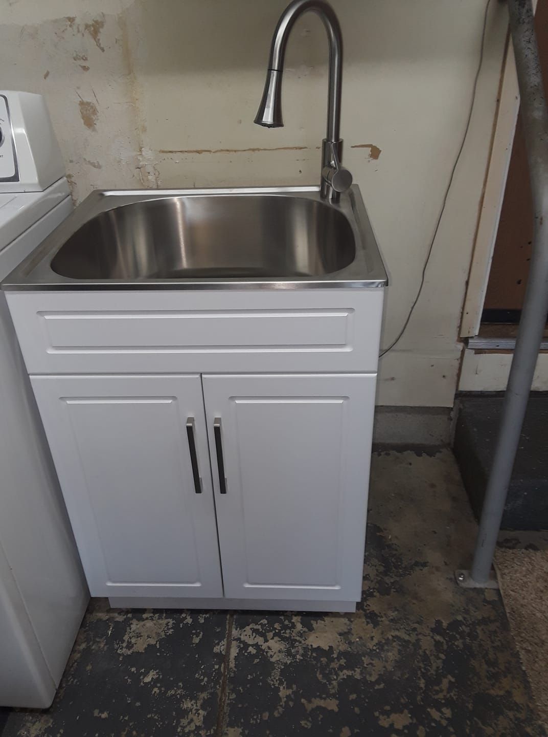 A Good Handyman, Vallejo CA, Benicia CA, Martinez CA, Pacheco CA, Concord CA, Clayton CA, Pleasant Hill CA, Lafayette CA, Orinda CA, Alamo CA, Danville CA, Blackhawk CA, Pinole CA, El Sobrante CA, El Cerrito CA, Fairfield CA, Vacaville CA, American Canyon CA, Walnut Creek CA, Hercules CA, Handyman, Handyman Near me, Vallejo Handyman, Benicia Handyman, Martinez Handyman, Pacheco Handyman, Concord Handyman, Clayton Handyman, Pleasant Hill Handyman, Lafayette Handyman, Orinda Handyman, Alamo Handyman, Danville Handyman, Blackhawk Handyman, Pinole Handyman, El Sobrante Handyman, El Cerrito Handyman, Fairfield Handyman, Vacaville Handyman, American Canyon Handyman, Walnut Creek Handyman, Hercules Handyman, Painter Near Me, Painting, Interior Painting, Paint Baseboards, Paint Trim, Wall Repairs, Wall Patching, Deck Painting, Bathroom Upgrades, Light Plumbing, Plumbing Leak Repair, Replace Bathroom Faucet, Upgrade Bathroom Faucet, Leaky Faucet, Replace Toilets, Replace Toilet, Leaky Toilet, Install New Vanities, Install Grab Bar, Install Safety Bar in Bathtub, Re-Caulk Tub, Re-Caulk Shower, Regrout Tile, Bathroom Fan Installation, Vanity Faucet Installation, Vanity Faucet Replacement, Bathroom Fans, Kitchen Upgrade, Install Garbage Disposal, Replace Garbage Disposal, Repair Leaks Under Sink, Replace Kitchen Faucet, Upgrade Kitchen Faucet, Installing Plumbing Fixtures, Replacing Plumbing Fixture, Light Switch Installation, Outlet Installation, Install Light Dimmers, Handyman Electrical Repairs, Garbage Disposal Installation, Install new Kitchen Appliances, Dishwasher Installation, Stove Installation, Microwave Installation, Oven Installation, Install Light Fixtures, Ceiling Fan Installation, Light Switch Installation, Outlet Installation, Exterior House Upgrades, Decks Repairs, Deck Maintenance, Deck Re-Staining, Fence Repairs, Fence Re-Staining, Sidewalk Crack Repair, Driveway Crack Repair, Locking Mailbox Installation, janitorial services, cleaning services, housekeeping, maid services, commercial cleaning, office cleaning