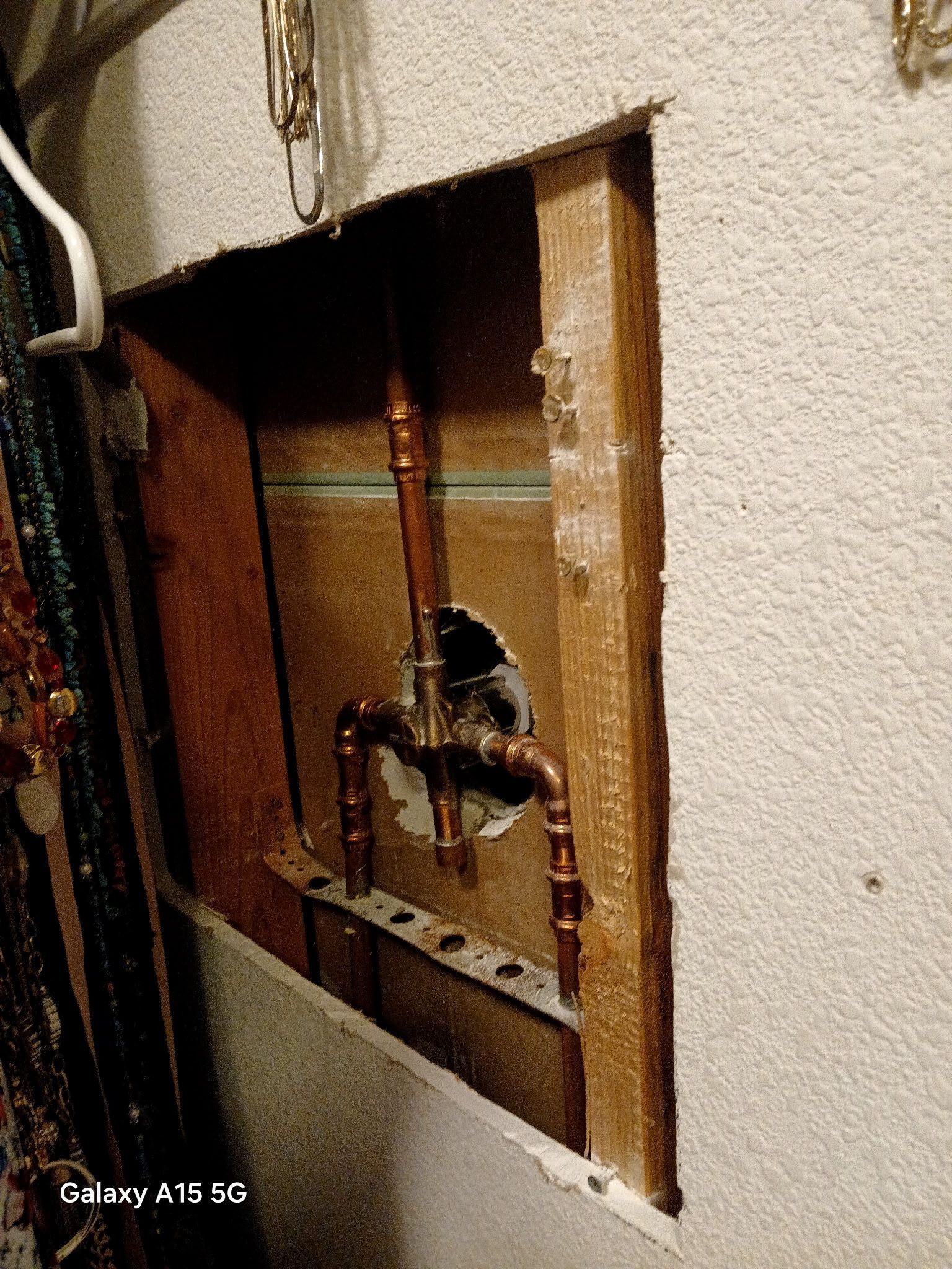 A Good Handyman, Vallejo CA, Benicia CA, Martinez CA, Pacheco CA, Concord CA, Clayton CA, Pleasant Hill CA, Lafayette CA, Orinda CA, Alamo CA, Danville CA, Blackhawk CA, Pinole CA, El Sobrante CA, El Cerrito CA, Fairfield CA, Vacaville CA, American Canyon CA, Walnut Creek CA, Hercules CA, Handyman, Handyman Near me, Vallejo Handyman, Benicia Handyman, Martinez Handyman, Pacheco Handyman, Concord Handyman, Clayton Handyman, Pleasant Hill Handyman, Lafayette Handyman, Orinda Handyman, Alamo Handyman, Danville Handyman, Blackhawk Handyman, Pinole Handyman, El Sobrante Handyman, El Cerrito Handyman, Fairfield Handyman, Vacaville Handyman, American Canyon Handyman, Walnut Creek Handyman, Hercules Handyman, Painter Near Me, Painting, Interior Painting, Paint Baseboards, Paint Trim, Wall Repairs, Wall Patching, Deck Painting, Bathroom Upgrades, Light Plumbing, Plumbing Leak Repair, Replace Bathroom Faucet, Upgrade Bathroom Faucet, Leaky Faucet, Replace Toilets, Replace Toilet, Leaky Toilet, Install New Vanities, Install Grab Bar, Install Safety Bar in Bathtub, Re-Caulk Tub, Re-Caulk Shower, Regrout Tile, Bathroom Fan Installation, Vanity Faucet Installation, Vanity Faucet Replacement, Bathroom Fans, Kitchen Upgrade, Install Garbage Disposal, Replace Garbage Disposal, Repair Leaks Under Sink, Replace Kitchen Faucet, Upgrade Kitchen Faucet, Installing Plumbing Fixtures, Replacing Plumbing Fixture, Light Switch Installation, Outlet Installation, Install Light Dimmers, Handyman Electrical Repairs, Garbage Disposal Installation, Install new Kitchen Appliances, Dishwasher Installation, Stove Installation, Microwave Installation, Oven Installation, Install Light Fixtures, Ceiling Fan Installation, Light Switch Installation, Outlet Installation, Exterior House Upgrades, Decks Repairs, Deck Maintenance, Deck Re-Staining, Fence Repairs, Fence Re-Staining, Sidewalk Crack Repair, Driveway Crack Repair, Locking Mailbox Installation, janitorial services, cleaning services, housekeeping, maid services, commercial cleaning, office cleaning, junk hauling near me, junk removal near me, commercial junk hauling, commercial box hauling, graffiti cleanup, graffiti mirror removal, graffiti mirror replacement