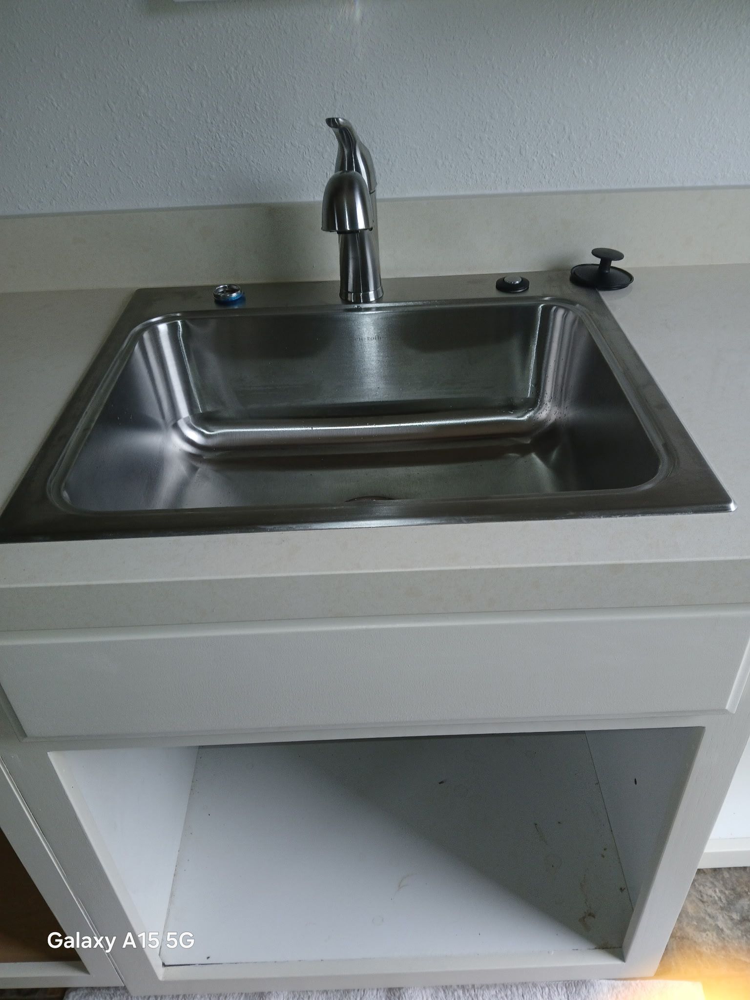 A Good Handyman, Vallejo CA, Benicia CA, Martinez CA, Pacheco CA, Concord CA, Clayton CA, Pleasant Hill CA, Lafayette CA, Orinda CA, Alamo CA, Danville CA, Blackhawk CA, Pinole CA, El Sobrante CA, El Cerrito CA, Fairfield CA, Vacaville CA, American Canyon CA, Walnut Creek CA, Hercules CA, Handyman, Handyman Near me, Vallejo Handyman, Benicia Handyman, Martinez Handyman, Pacheco Handyman, Concord Handyman, Clayton Handyman, Pleasant Hill Handyman, Lafayette Handyman, Orinda Handyman, Alamo Handyman, Danville Handyman, Blackhawk Handyman, Pinole Handyman, El Sobrante Handyman, El Cerrito Handyman, Fairfield Handyman, Vacaville Handyman, American Canyon Handyman, Walnut Creek Handyman, Hercules Handyman, Painter Near Me, Painting, Interior Painting, Paint Baseboards, Paint Trim, Wall Repairs, Wall Patching, Deck Painting, Bathroom Upgrades, Light Plumbing, Plumbing Leak Repair, Replace Bathroom Faucet, Upgrade Bathroom Faucet, Leaky Faucet, Replace Toilets, Replace Toilet, Leaky Toilet, Install New Vanities, Install Grab Bar, Install Safety Bar in Bathtub, Re-Caulk Tub, Re-Caulk Shower, Regrout Tile, Bathroom Fan Installation, Vanity Faucet Installation, Vanity Faucet Replacement, Bathroom Fans, Kitchen Upgrade, Install Garbage Disposal, Replace Garbage Disposal, Repair Leaks Under Sink, Replace Kitchen Faucet, Upgrade Kitchen Faucet, Installing Plumbing Fixtures, Replacing Plumbing Fixture, Light Switch Installation, Outlet Installation, Install Light Dimmers, Handyman Electrical Repairs, Garbage Disposal Installation, Install new Kitchen Appliances, Dishwasher Installation, Stove Installation, Microwave Installation, Oven Installation, Install Light Fixtures, Ceiling Fan Installation, Light Switch Installation, Outlet Installation, Exterior House Upgrades, Decks Repairs, Deck Maintenance, Deck Re-Staining, Fence Repairs, Fence Re-Staining, Sidewalk Crack Repair, Driveway Crack Repair, Locking Mailbox Installation, janitorial services, cleaning services, housekeeping, maid services, commercial cleaning, office cleaning