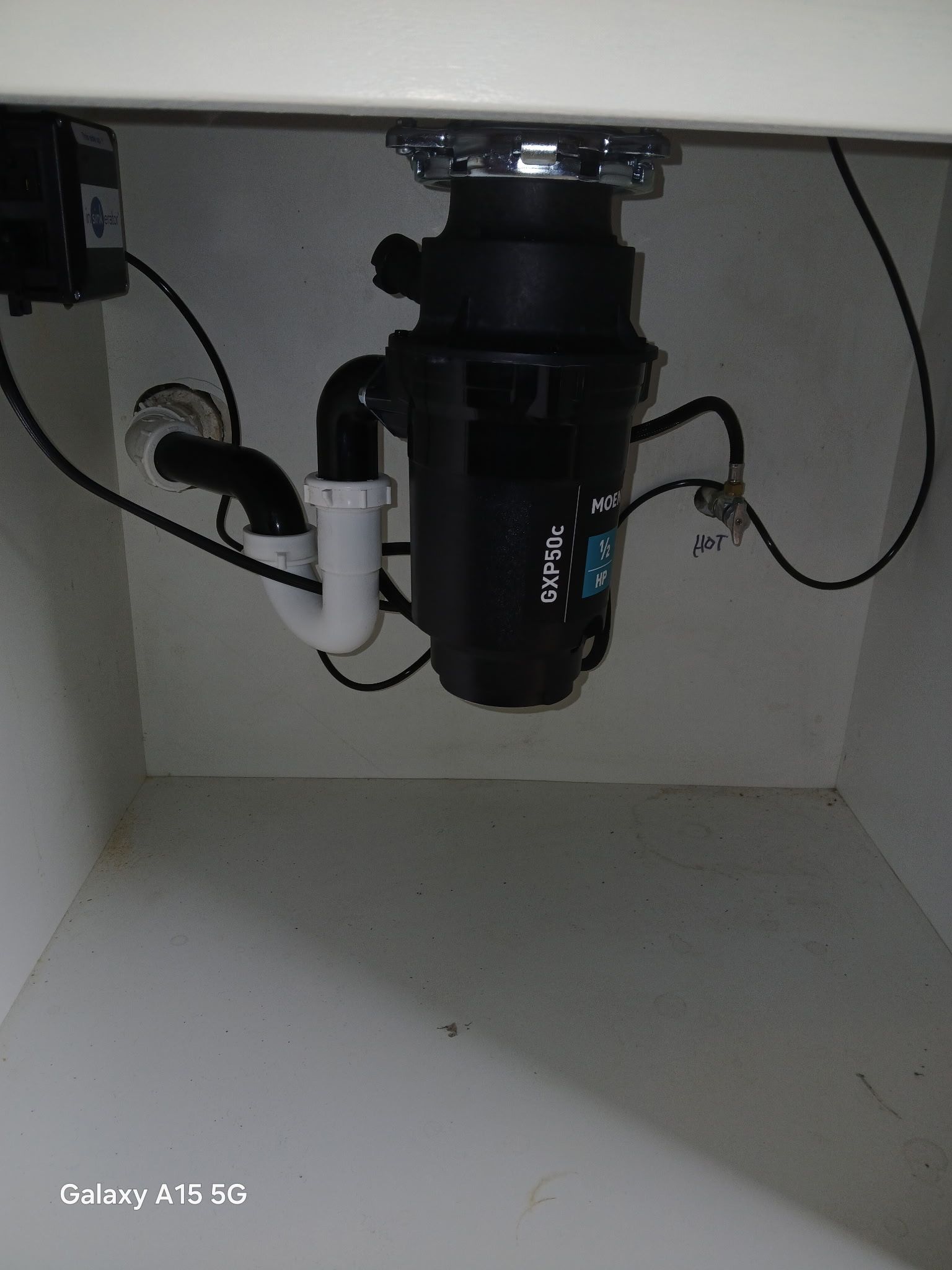 A Good Handyman, Vallejo CA, Benicia CA, Martinez CA, Pacheco CA, Concord CA, Clayton CA, Pleasant Hill CA, Lafayette CA, Orinda CA, Alamo CA, Danville CA, Blackhawk CA, Pinole CA, El Sobrante CA, El Cerrito CA, Fairfield CA, Vacaville CA, American Canyon CA, Walnut Creek CA, Hercules CA, Handyman, Handyman Near me, Vallejo Handyman, Benicia Handyman, Martinez Handyman, Pacheco Handyman, Concord Handyman, Clayton Handyman, Pleasant Hill Handyman, Lafayette Handyman, Orinda Handyman, Alamo Handyman, Danville Handyman, Blackhawk Handyman, Pinole Handyman, El Sobrante Handyman, El Cerrito Handyman, Fairfield Handyman, Vacaville Handyman, American Canyon Handyman, Walnut Creek Handyman, Hercules Handyman, Painter Near Me, Painting, Interior Painting, Paint Baseboards, Paint Trim, Wall Repairs, Wall Patching, Deck Painting, Bathroom Upgrades, Light Plumbing, Plumbing Leak Repair, Replace Bathroom Faucet, Upgrade Bathroom Faucet, Leaky Faucet, Replace Toilets, Replace Toilet, Leaky Toilet, Install New Vanities, Install Grab Bar, Install Safety Bar in Bathtub, Re-Caulk Tub, Re-Caulk Shower, Regrout Tile, Bathroom Fan Installation, Vanity Faucet Installation, Vanity Faucet Replacement, Bathroom Fans, Kitchen Upgrade, Install Garbage Disposal, Replace Garbage Disposal, Repair Leaks Under Sink, Replace Kitchen Faucet, Upgrade Kitchen Faucet, Installing Plumbing Fixtures, Replacing Plumbing Fixture, Light Switch Installation, Outlet Installation, Install Light Dimmers, Handyman Electrical Repairs, Garbage Disposal Installation, Install new Kitchen Appliances, Dishwasher Installation, Stove Installation, Microwave Installation, Oven Installation, Install Light Fixtures, Ceiling Fan Installation, Light Switch Installation, Outlet Installation, Exterior House Upgrades, Decks Repairs, Deck Maintenance, Deck Re-Staining, Fence Repairs, Fence Re-Staining, Sidewalk Crack Repair, Driveway Crack Repair, Locking Mailbox Installation, janitorial services, cleaning services, housekeeping, maid services, commercial cleaning, office cleaning