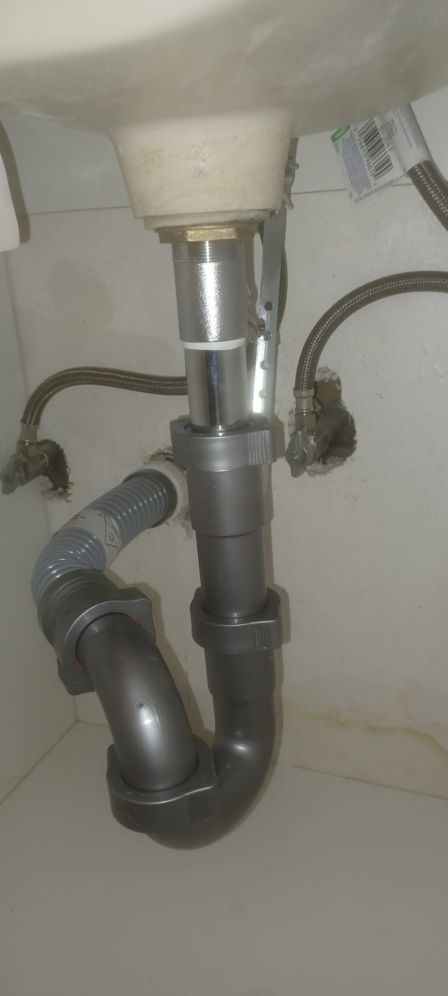 A Good Handyman, Vallejo CA, Benicia CA, Martinez CA, Pacheco CA, Concord CA, Clayton CA, Pleasant Hill CA, Lafayette CA, Orinda CA, Alamo CA, Danville CA, Blackhawk CA, Pinole CA, El Sobrante CA, El Cerrito CA, Fairfield CA, Vacaville CA, American Canyon CA, Walnut Creek CA, Hercules CA, Handyman, Handyman Near me, Vallejo Handyman, Benicia Handyman, Martinez Handyman, Pacheco Handyman, Concord Handyman, Clayton Handyman, Pleasant Hill Handyman, Lafayette Handyman, Orinda Handyman, Alamo Handyman, Danville Handyman, Blackhawk Handyman, Pinole Handyman, El Sobrante Handyman, El Cerrito Handyman, Fairfield Handyman, Vacaville Handyman, American Canyon Handyman, Walnut Creek Handyman, Hercules Handyman, Painter Near Me, Painting, Interior Painting, Paint Baseboards, Paint Trim, Wall Repairs, Wall Patching, Deck Painting, Bathroom Upgrades, Light Plumbing, Plumbing Leak Repair, Replace Bathroom Faucet, Upgrade Bathroom Faucet, Leaky Faucet, Replace Toilets, Replace Toilet, Leaky Toilet, Install New Vanities, Install Grab Bar, Install Safety Bar in Bathtub, Re-Caulk Tub, Re-Caulk Shower, Regrout Tile, Bathroom Fan Installation, Vanity Faucet Installation, Vanity Faucet Replacement, Bathroom Fans, Kitchen Upgrade, Install Garbage Disposal, Replace Garbage Disposal, Repair Leaks Under Sink, Replace Kitchen Faucet, Upgrade Kitchen Faucet, Installing Plumbing Fixtures, Replacing Plumbing Fixture, Light Switch Installation, Outlet Installation, Install Light Dimmers, Handyman Electrical Repairs, Garbage Disposal Installation, Install new Kitchen Appliances, Dishwasher Installation, Stove Installation, Microwave Installation, Oven Installation, Install Light Fixtures, Ceiling Fan Installation, Light Switch Installation, Outlet Installation, Exterior House Upgrades, Decks Repairs, Deck Maintenance, Deck Re-Staining, Fence Repairs, Fence Re-Staining, Sidewalk Crack Repair, Driveway Crack Repair, Locking Mailbox Installation, janitorial services, cleaning services, housekeeping, maid services, commercial cleaning, office cleaning