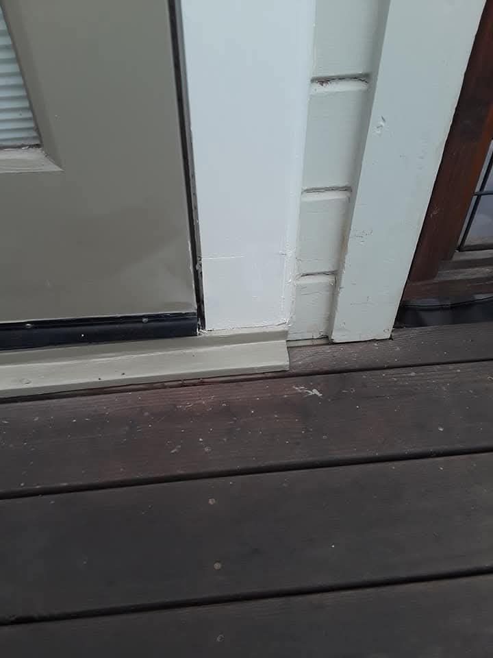 A Good Handyman, Vallejo CA, Benicia CA, Martinez CA, Pacheco CA, Concord CA, Clayton CA, Pleasant Hill CA, Lafayette CA, Orinda CA, Alamo CA, Danville CA, Blackhawk CA, Pinole CA, El Sobrante CA, El Cerrito CA, Fairfield CA, Vacaville CA, American Canyon CA, Walnut Creek CA, Hercules CA, Handyman, Handyman Near me, Vallejo Handyman, Benicia Handyman, Martinez Handyman, Pacheco Handyman, Concord Handyman, Clayton Handyman, Pleasant Hill Handyman, Lafayette Handyman, Orinda Handyman, Alamo Handyman, Danville Handyman, Blackhawk Handyman, Pinole Handyman, El Sobrante Handyman, El Cerrito Handyman, Fairfield Handyman, Vacaville Handyman, American Canyon Handyman, Walnut Creek Handyman, Hercules Handyman, Painter Near Me, Painting, Interior Painting, Paint Baseboards, Paint Trim, Wall Repairs, Wall Patching, Deck Painting, Bathroom Upgrades, Light Plumbing, Plumbing Leak Repair, Replace Bathroom Faucet, Upgrade Bathroom Faucet, Leaky Faucet, Replace Toilets, Replace Toilet, Leaky Toilet, Install New Vanities, Install Grab Bar, Install Safety Bar in Bathtub, Re-Caulk Tub, Re-Caulk Shower, Regrout Tile, Bathroom Fan Installation, Vanity Faucet Installation, Vanity Faucet Replacement, Bathroom Fans, Kitchen Upgrade, Install Garbage Disposal, Replace Garbage Disposal, Repair Leaks Under Sink, Replace Kitchen Faucet, Upgrade Kitchen Faucet, Installing Plumbing Fixtures, Replacing Plumbing Fixture, Light Switch Installation, Outlet Installation, Install Light Dimmers, Handyman Electrical Repairs, Garbage Disposal Installation, Install new Kitchen Appliances, Dishwasher Installation, Stove Installation, Microwave Installation, Oven Installation, Install Light Fixtures, Ceiling Fan Installation, Light Switch Installation, Outlet Installation, Exterior House Upgrades, Decks Repairs, Deck Maintenance, Deck Re-Staining, Fence Repairs, Fence Re-Staining, Sidewalk Crack Repair, Driveway Crack Repair, Locking Mailbox Installation, janitorial services, cleaning services, housekeeping, maid services, commercial cleaning, office cleaning, junk hauling near me, junk removal near me, commercial junk hauling, commercial box hauling, graffiti cleanup, graffiti mirror removal, graffiti mirror replacement