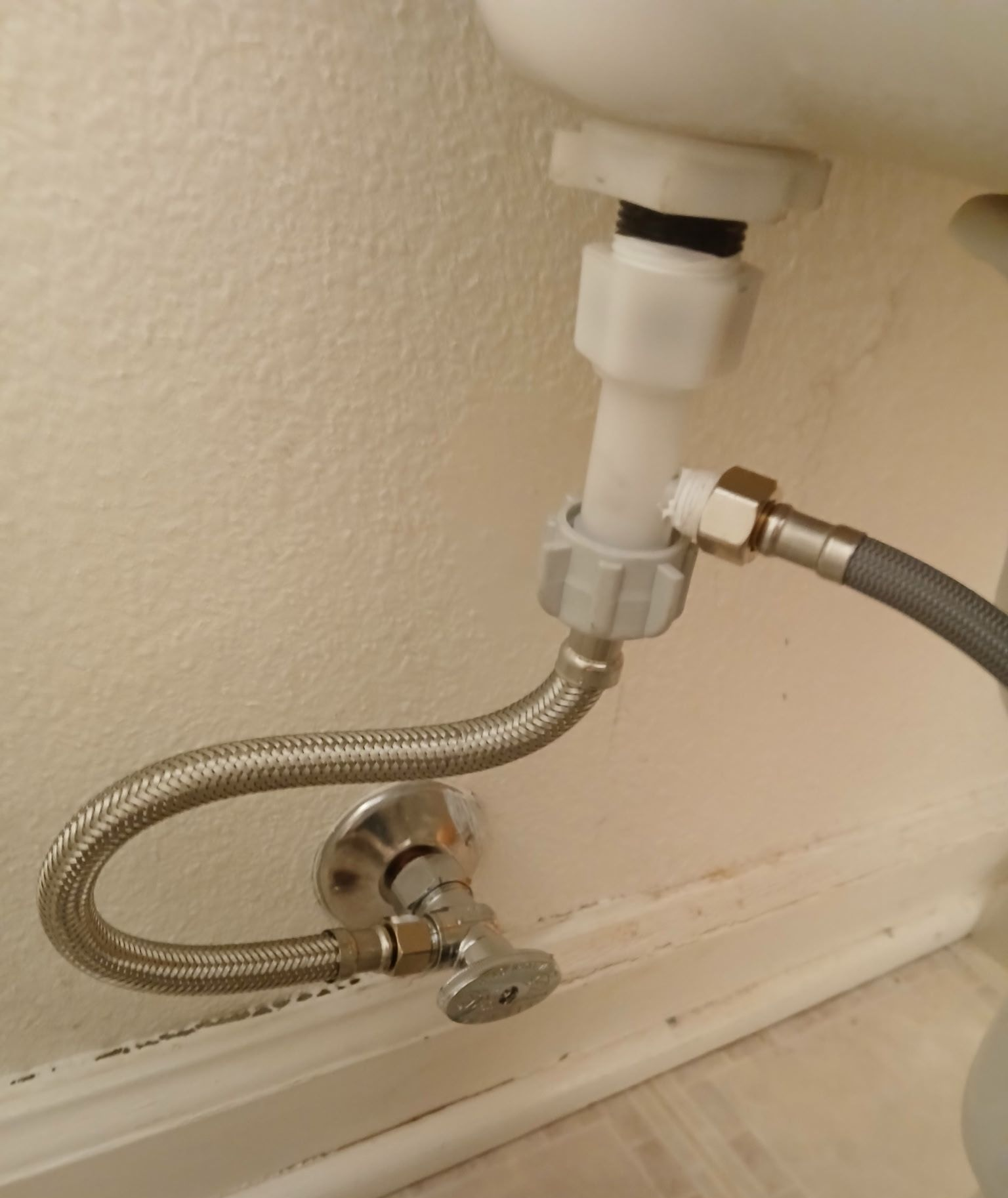 A Good Handyman, Vallejo CA, Benicia CA, Martinez CA, Pacheco CA, Concord CA, Clayton CA, Pleasant Hill CA, Lafayette CA, Orinda CA, Alamo CA, Danville CA, Blackhawk CA, Pinole CA, El Sobrante CA, El Cerrito CA, Fairfield CA, Vacaville CA, American Canyon CA, Walnut Creek CA, Hercules CA, Handyman, Handyman Near me, Vallejo Handyman, Benicia Handyman, Martinez Handyman, Pacheco Handyman, Concord Handyman, Clayton Handyman, Pleasant Hill Handyman, Lafayette Handyman, Orinda Handyman, Alamo Handyman, Danville Handyman, Blackhawk Handyman, Pinole Handyman, El Sobrante Handyman, El Cerrito Handyman, Fairfield Handyman, Vacaville Handyman, American Canyon Handyman, Walnut Creek Handyman, Hercules Handyman, Painter Near Me, Painting, Interior Painting, Paint Baseboards, Paint Trim, Wall Repairs, Wall Patching, Deck Painting, Bathroom Upgrades, Light Plumbing, Plumbing Leak Repair, Replace Bathroom Faucet, Upgrade Bathroom Faucet, Leaky Faucet, Replace Toilets, Replace Toilet, Leaky Toilet, Install New Vanities, Install Grab Bar, Install Safety Bar in Bathtub, Re-Caulk Tub, Re-Caulk Shower, Regrout Tile, Bathroom Fan Installation, Vanity Faucet Installation, Vanity Faucet Replacement, Bathroom Fans, Kitchen Upgrade, Install Garbage Disposal, Replace Garbage Disposal, Repair Leaks Under Sink, Replace Kitchen Faucet, Upgrade Kitchen Faucet, Installing Plumbing Fixtures, Replacing Plumbing Fixture, Light Switch Installation, Outlet Installation, Install Light Dimmers, Handyman Electrical Repairs, Garbage Disposal Installation, Install new Kitchen Appliances, Dishwasher Installation, Stove Installation, Microwave Installation, Oven Installation, Install Light Fixtures, Ceiling Fan Installation, Light Switch Installation, Outlet Installation, Exterior House Upgrades, Decks Repairs, Deck Maintenance, Deck Re-Staining, Fence Repairs, Fence Re-Staining, Sidewalk Crack Repair, Driveway Crack Repair, Locking Mailbox Installation, janitorial services, cleaning services, housekeeping, maid services, commercial cleaning, office cleaning