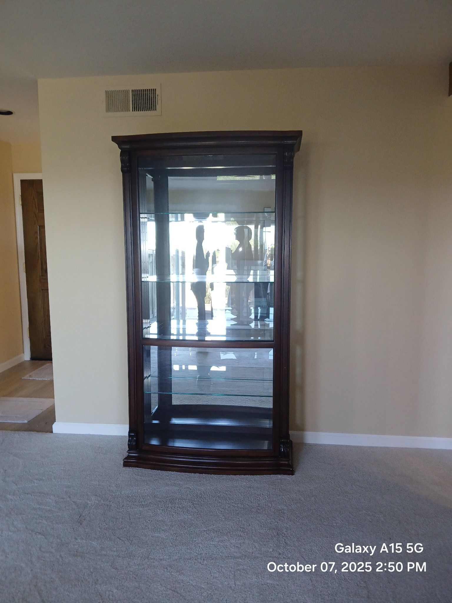 A Good Handyman, Vallejo CA, Benicia CA, Martinez CA, Pacheco CA, Concord CA, Clayton CA, Pleasant Hill CA, Lafayette CA, Orinda CA, Alamo CA, Danville CA, Blackhawk CA, Pinole CA, El Sobrante CA, El Cerrito CA, Fairfield CA, Vacaville CA, American Canyon CA, Walnut Creek CA, Hercules CA, Handyman, Handyman Near me, Vallejo Handyman, Benicia Handyman, Martinez Handyman, Pacheco Handyman, Concord Handyman, Clayton Handyman, Pleasant Hill Handyman, Lafayette Handyman, Orinda Handyman, Alamo Handyman, Danville Handyman, Blackhawk Handyman, Pinole Handyman, El Sobrante Handyman, El Cerrito Handyman, Fairfield Handyman, Vacaville Handyman, American Canyon Handyman, Walnut Creek Handyman, Hercules Handyman, Painter Near Me, Painting, Interior Painting, Paint Baseboards, Paint Trim, Wall Repairs, Wall Patching, Deck Painting, Bathroom Upgrades, Light Plumbing, Plumbing Leak Repair, Replace Bathroom Faucet, Upgrade Bathroom Faucet, Leaky Faucet, Replace Toilets, Replace Toilet, Leaky Toilet, Install New Vanities, Install Grab Bar, Install Safety Bar in Bathtub, Re-Caulk Tub, Re-Caulk Shower, Regrout Tile, Bathroom Fan Installation, Vanity Faucet Installation, Vanity Faucet Replacement, Bathroom Fans, Kitchen Upgrade, Install Garbage Disposal, Replace Garbage Disposal, Repair Leaks Under Sink, Replace Kitchen Faucet, Upgrade Kitchen Faucet, Installing Plumbing Fixtures, Replacing Plumbing Fixture, Light Switch Installation, Outlet Installation, Install Light Dimmers, Handyman Electrical Repairs, Garbage Disposal Installation, Install new Kitchen Appliances, Dishwasher Installation, Stove Installation, Microwave Installation, Oven Installation, Install Light Fixtures, Ceiling Fan Installation, Light Switch Installation, Outlet Installation, Exterior House Upgrades, Decks Repairs, Deck Maintenance, Deck Re-Staining, Fence Repairs, Fence Re-Staining, Sidewalk Crack Repair, Driveway Crack Repair, Locking Mailbox Installation, janitorial services, cleaning services, housekeeping, maid services, commercial cleaning, office cleaning, junk hauling near me, junk removal near me, commercial junk hauling, commercial box hauling, graffiti cleanup, graffiti mirror removal, graffiti mirror replacement