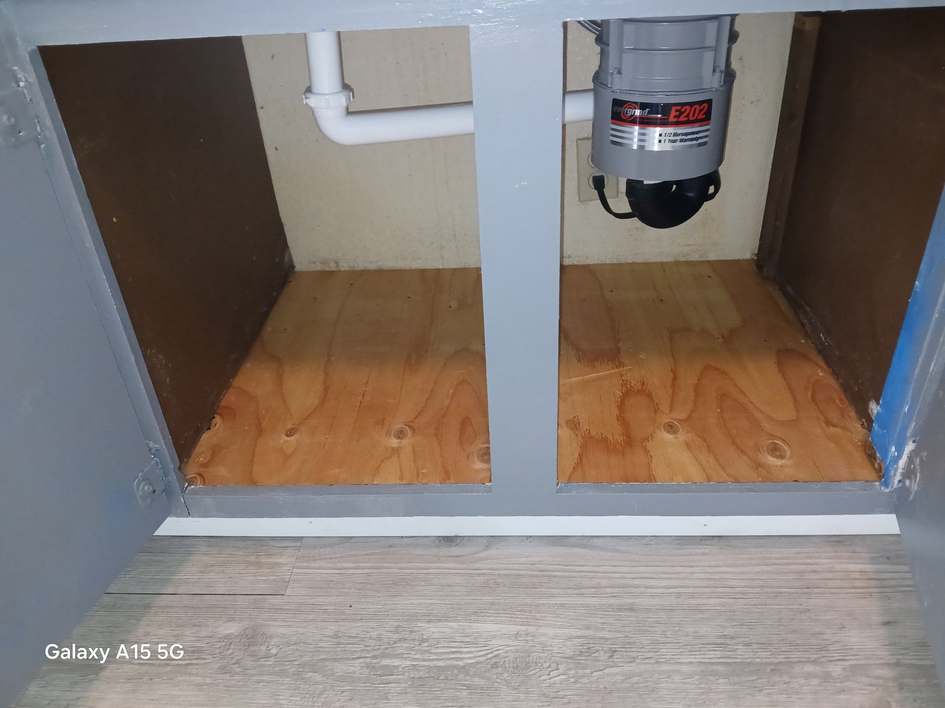 A Good Handyman, Vallejo CA, Benicia CA, Martinez CA, Pacheco CA, Concord CA, Clayton CA, Pleasant Hill CA, Lafayette CA, Orinda CA, Alamo CA, Danville CA, Blackhawk CA, Pinole CA, El Sobrante CA, El Cerrito CA, Fairfield CA, Vacaville CA, American Canyon CA, Walnut Creek CA, Hercules CA, Handyman, Handyman Near me, Vallejo Handyman, Benicia Handyman, Martinez Handyman, Pacheco Handyman, Concord Handyman, Clayton Handyman, Pleasant Hill Handyman, Lafayette Handyman, Orinda Handyman, Alamo Handyman, Danville Handyman, Blackhawk Handyman, Pinole Handyman, El Sobrante Handyman, El Cerrito Handyman, Fairfield Handyman, Vacaville Handyman, American Canyon Handyman, Walnut Creek Handyman, Hercules Handyman, Painter Near Me, Painting, Interior Painting, Paint Baseboards, Paint Trim, Wall Repairs, Wall Patching, Deck Painting, Bathroom Upgrades, Light Plumbing, Plumbing Leak Repair, Replace Bathroom Faucet, Upgrade Bathroom Faucet, Leaky Faucet, Replace Toilets, Replace Toilet, Leaky Toilet, Install New Vanities, Install Grab Bar, Install Safety Bar in Bathtub, Re-Caulk Tub, Re-Caulk Shower, Regrout Tile, Bathroom Fan Installation, Vanity Faucet Installation, Vanity Faucet Replacement, Bathroom Fans, Kitchen Upgrade, Install Garbage Disposal, Replace Garbage Disposal, Repair Leaks Under Sink, Replace Kitchen Faucet, Upgrade Kitchen Faucet, Installing Plumbing Fixtures, Replacing Plumbing Fixture, Light Switch Installation, Outlet Installation, Install Light Dimmers, Handyman Electrical Repairs, Garbage Disposal Installation, Install new Kitchen Appliances, Dishwasher Installation, Stove Installation, Microwave Installation, Oven Installation, Install Light Fixtures, Ceiling Fan Installation, Light Switch Installation, Outlet Installation, Exterior House Upgrades, Decks Repairs, Deck Maintenance, Deck Re-Staining, Fence Repairs, Fence Re-Staining, Sidewalk Crack Repair, Driveway Crack Repair, Locking Mailbox Installation, janitorial services, cleaning services, housekeeping, maid services, commercial cleaning, office cleaning, junk hauling near me, junk removal near me, commercial junk hauling, commercial box hauling, graffiti cleanup, graffiti mirror removal, graffiti mirror replacement