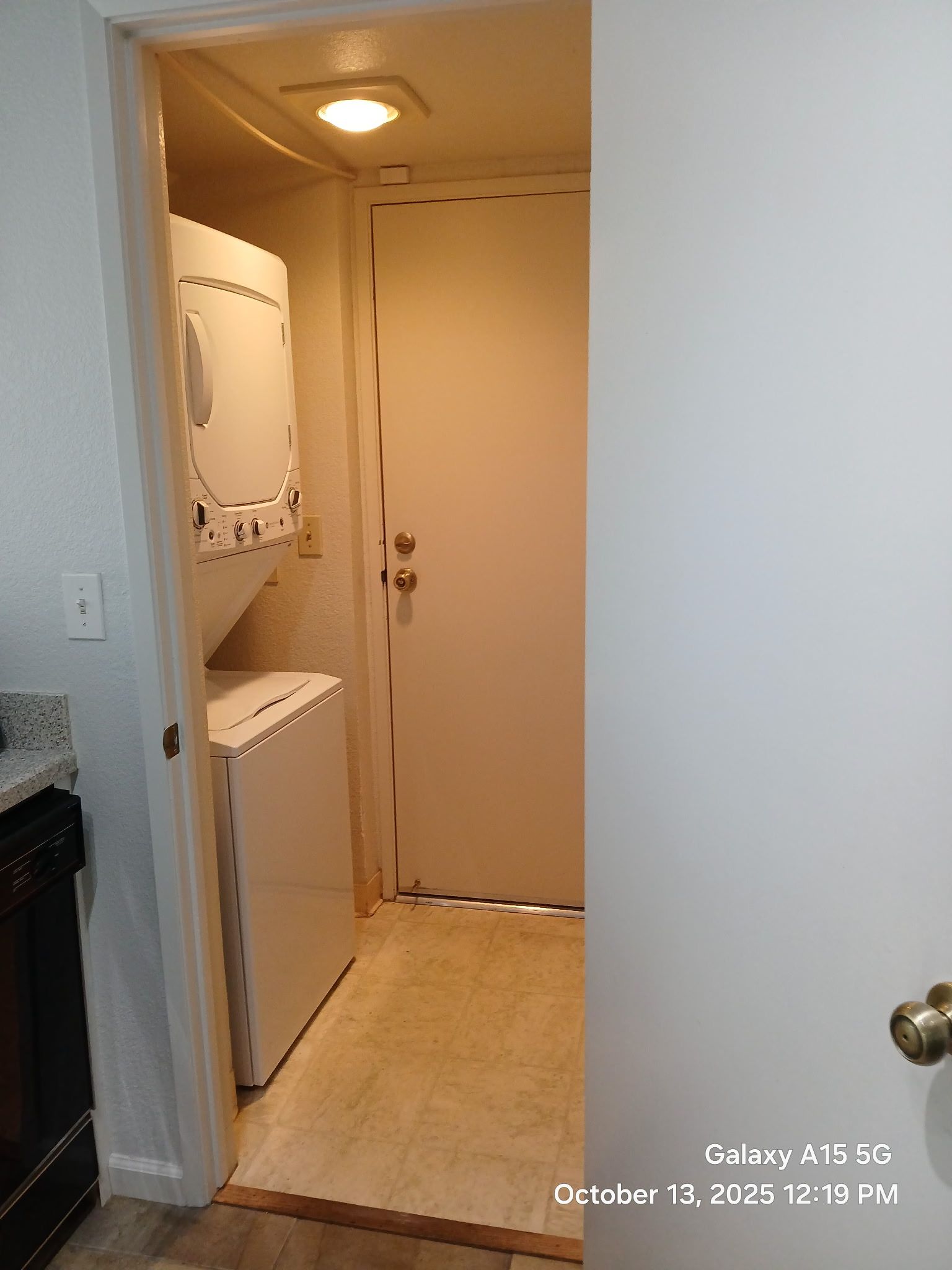 A Good Handyman, Vallejo CA, Benicia CA, Martinez CA, Pacheco CA, Concord CA, Clayton CA, Pleasant Hill CA, Lafayette CA, Orinda CA, Alamo CA, Danville CA, Blackhawk CA, Pinole CA, El Sobrante CA, El Cerrito CA, Fairfield CA, Vacaville CA, American Canyon CA, Walnut Creek CA, Hercules CA, Handyman, Handyman Near me, Vallejo Handyman, Benicia Handyman, Martinez Handyman, Pacheco Handyman, Concord Handyman, Clayton Handyman, Pleasant Hill Handyman, Lafayette Handyman, Orinda Handyman, Alamo Handyman, Danville Handyman, Blackhawk Handyman, Pinole Handyman, El Sobrante Handyman, El Cerrito Handyman, Fairfield Handyman, Vacaville Handyman, American Canyon Handyman, Walnut Creek Handyman, Hercules Handyman, Painter Near Me, Painting, Interior Painting, Paint Baseboards, Paint Trim, Wall Repairs, Wall Patching, Deck Painting, Bathroom Upgrades, Light Plumbing, Plumbing Leak Repair, Replace Bathroom Faucet, Upgrade Bathroom Faucet, Leaky Faucet, Replace Toilets, Replace Toilet, Leaky Toilet, Install New Vanities, Install Grab Bar, Install Safety Bar in Bathtub, Re-Caulk Tub, Re-Caulk Shower, Regrout Tile, Bathroom Fan Installation, Vanity Faucet Installation, Vanity Faucet Replacement, Bathroom Fans, Kitchen Upgrade, Install Garbage Disposal, Replace Garbage Disposal, Repair Leaks Under Sink, Replace Kitchen Faucet, Upgrade Kitchen Faucet, Installing Plumbing Fixtures, Replacing Plumbing Fixture, Light Switch Installation, Outlet Installation, Install Light Dimmers, Handyman Electrical Repairs, Garbage Disposal Installation, Install new Kitchen Appliances, Dishwasher Installation, Stove Installation, Microwave Installation, Oven Installation, Install Light Fixtures, Ceiling Fan Installation, Light Switch Installation, Outlet Installation, Exterior House Upgrades, Decks Repairs, Deck Maintenance, Deck Re-Staining, Fence Repairs, Fence Re-Staining, Sidewalk Crack Repair, Driveway Crack Repair, Locking Mailbox Installation, janitorial services, cleaning services, housekeeping, maid services, commercial cleaning, office cleaning