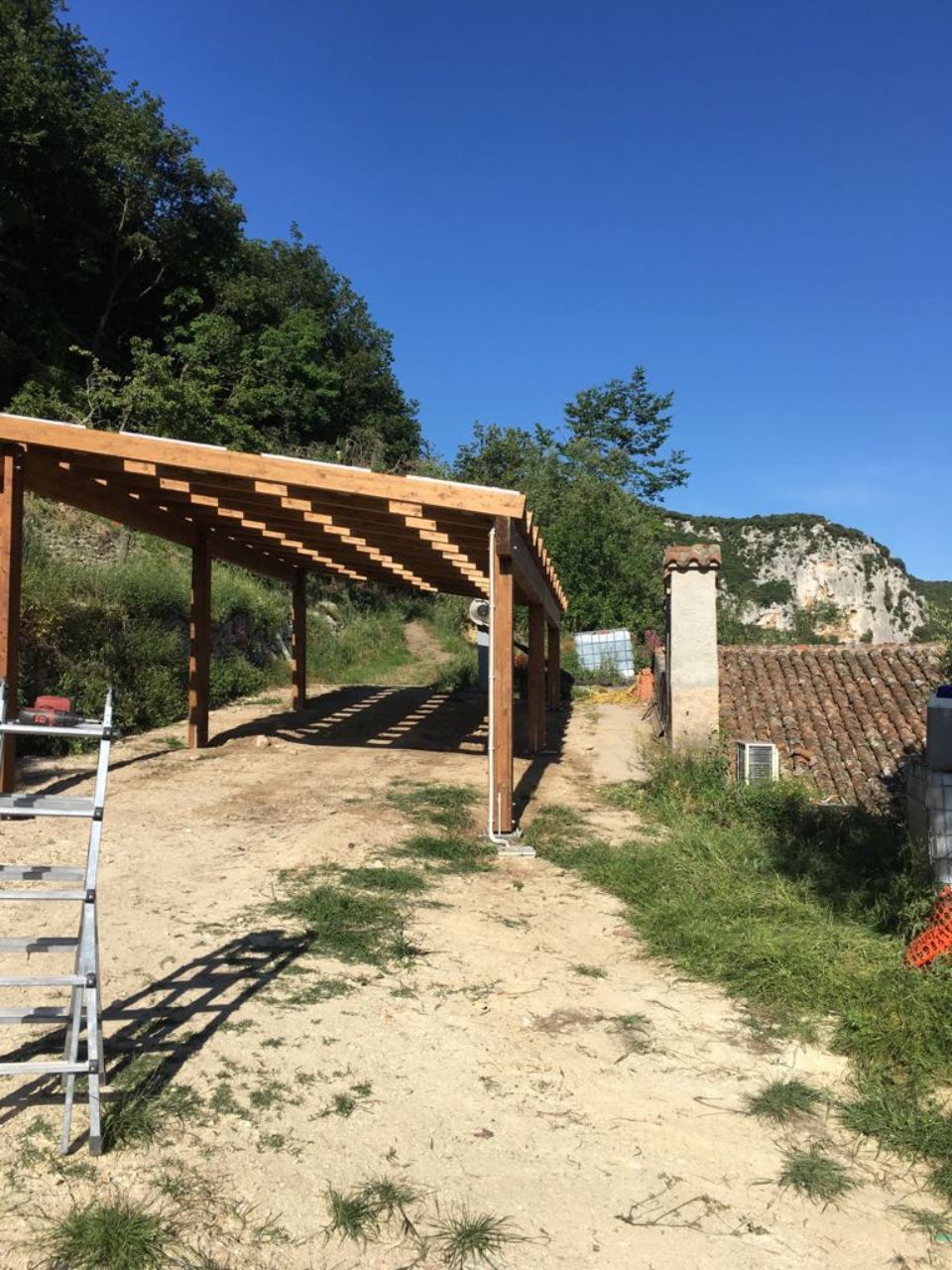 Struttura all'aperto