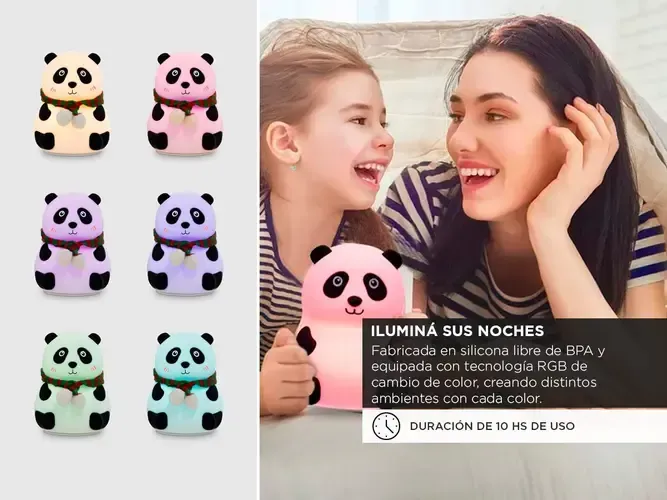 Figura de panda blanco con una bufanda roja y verde, con seis pequeñas figuras de pandas de colores debajo.