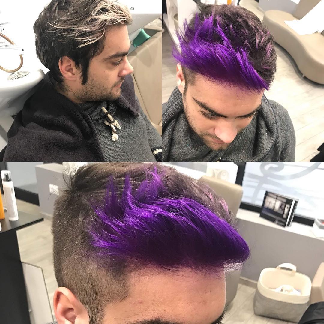 taglio uomo con ciuffo viola