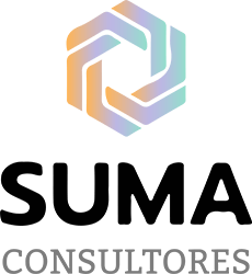 Un logotipo para Suma Consultores con un hexágono de colores sobre un fondo blanco.