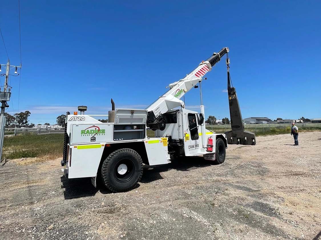 Radius Cranes Horsham, Crane Hire