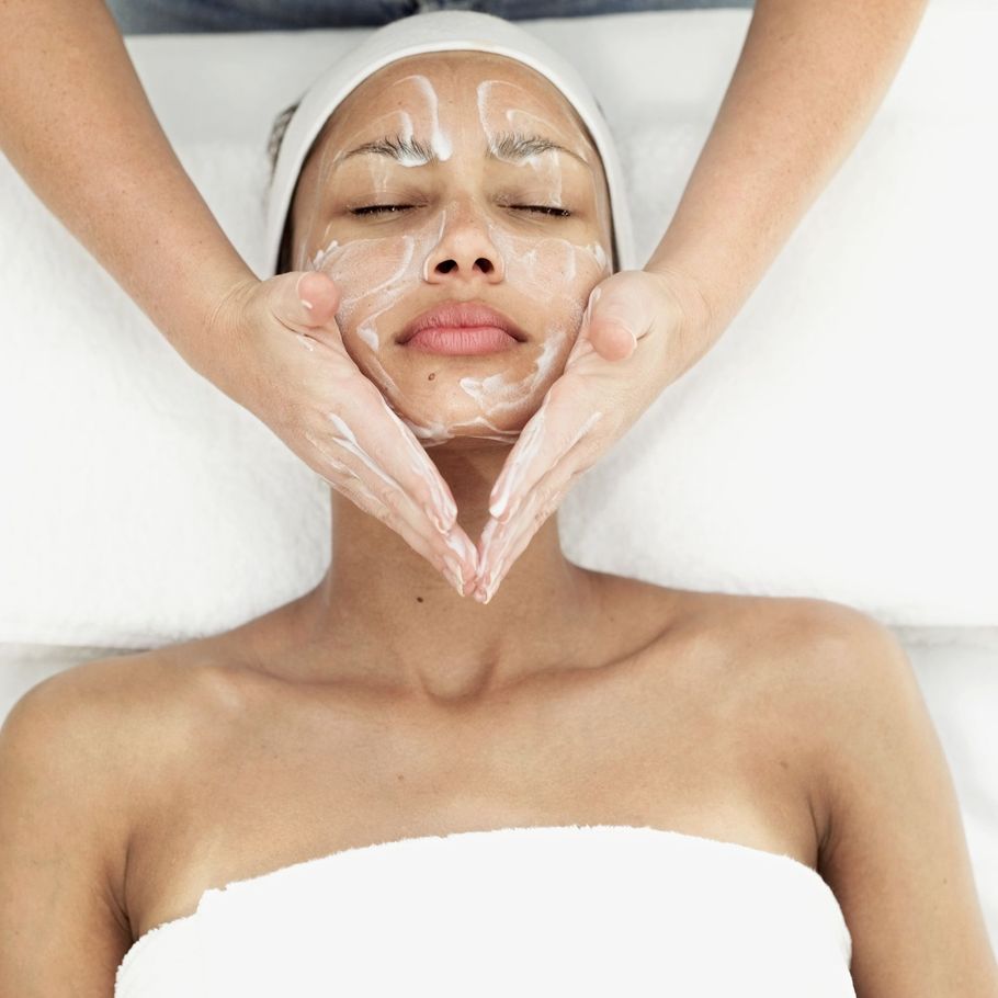 trattamento crema viso bellezza