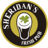 O logotipo do pub irlandês sheridan mostra um copo de cerveja com um trevo nele.
