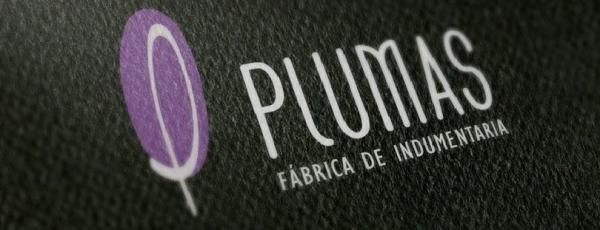 Logotipo de una pluma con la palabra 