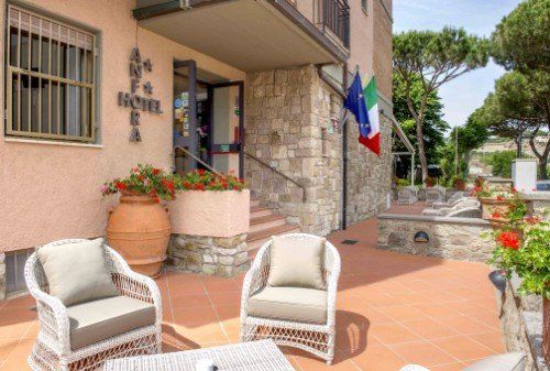 albergo a pochi passi dal mare