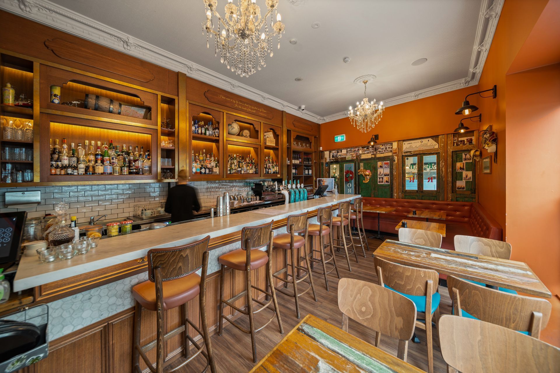 Vaporetto Bar Interior