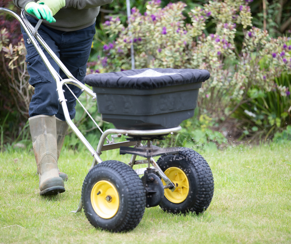 Lawn Fertilization & Pest Control in Shelby Township