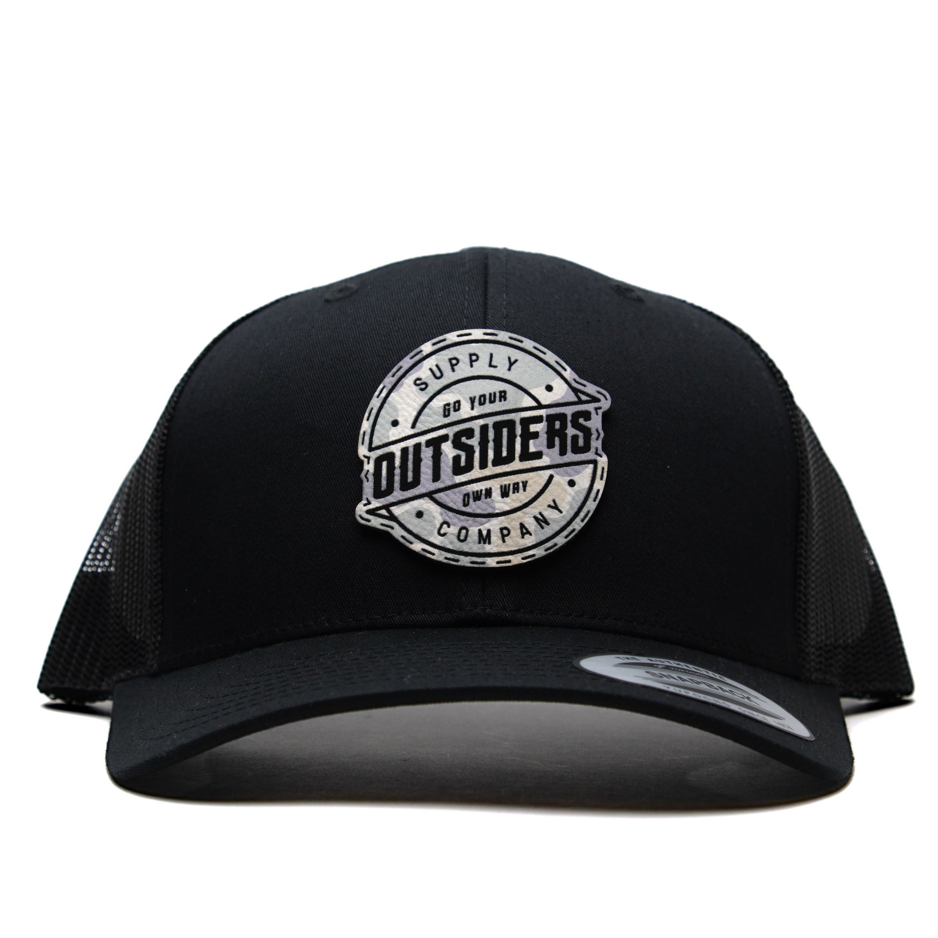 A black hat that says outsiders company on it