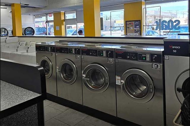 Soak Laundry Laundromats in North Hollywood San Fernando