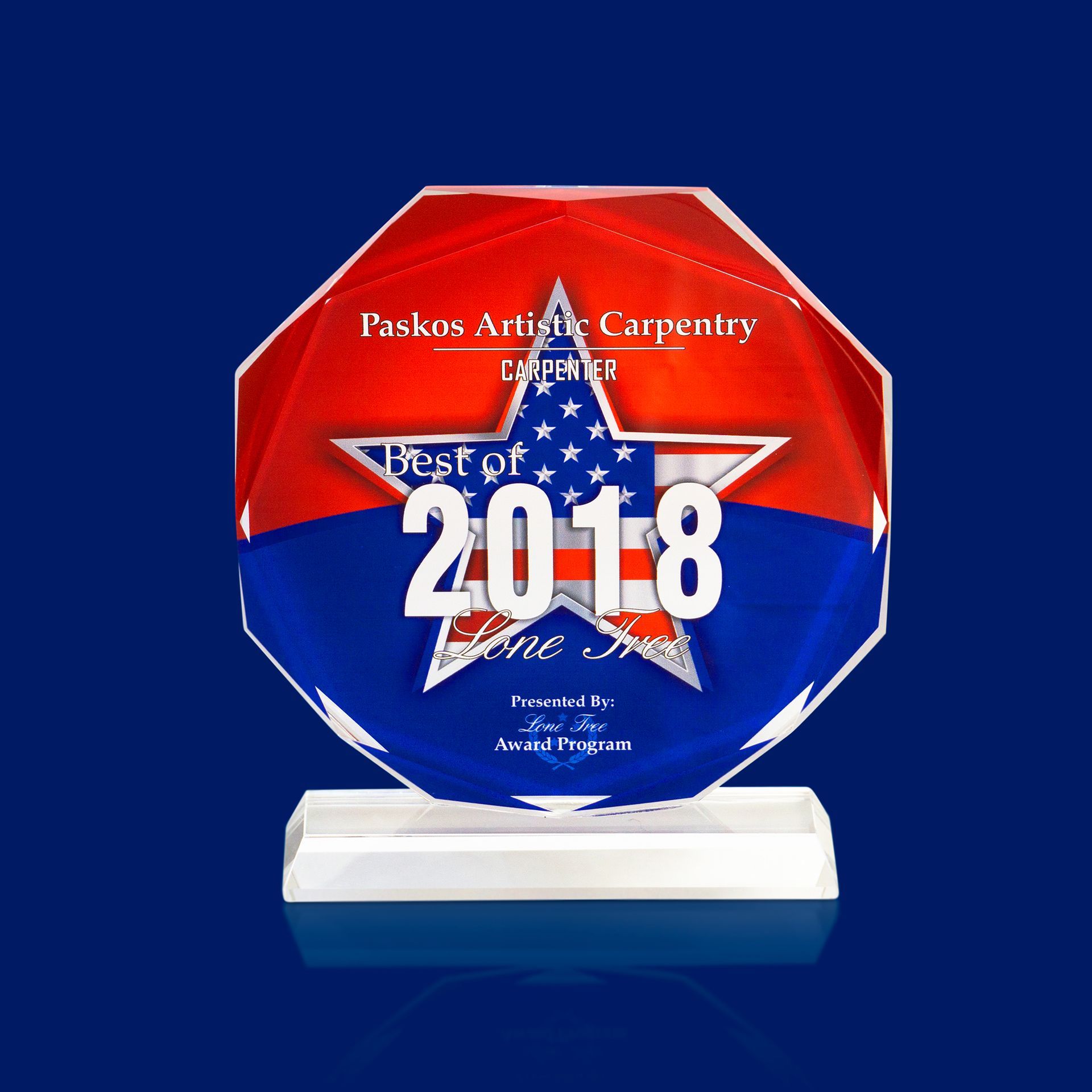 A red white and blue award that says best of 2018